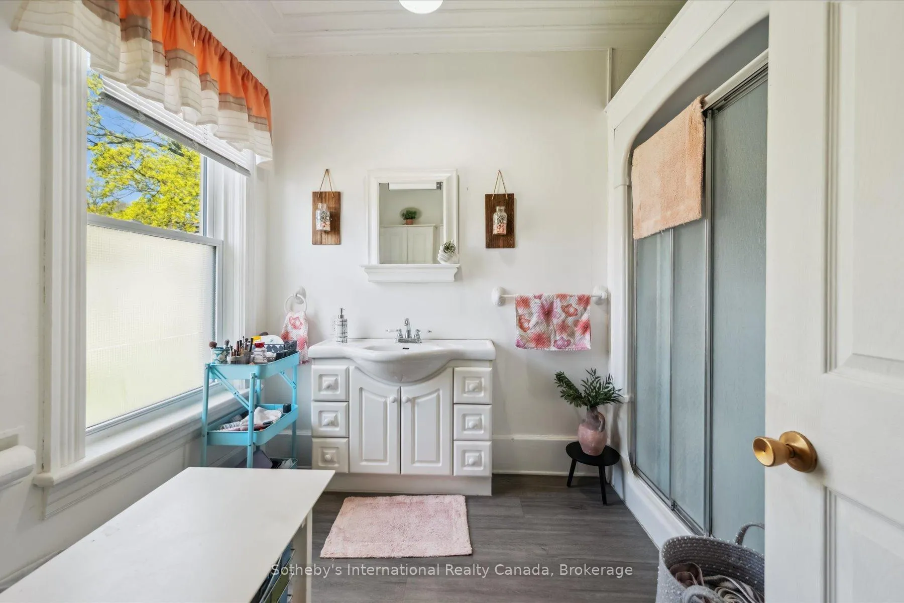 Photo 15 of 98 Walnut Street, Brant, Paris — HOMEH
