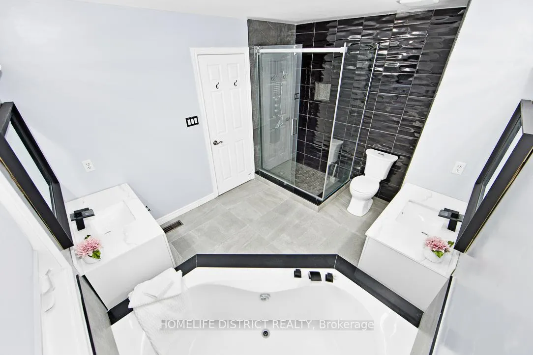 Photo 17 of 847 Greenleaf Circle, Oshawa, Taunton — HOMEH