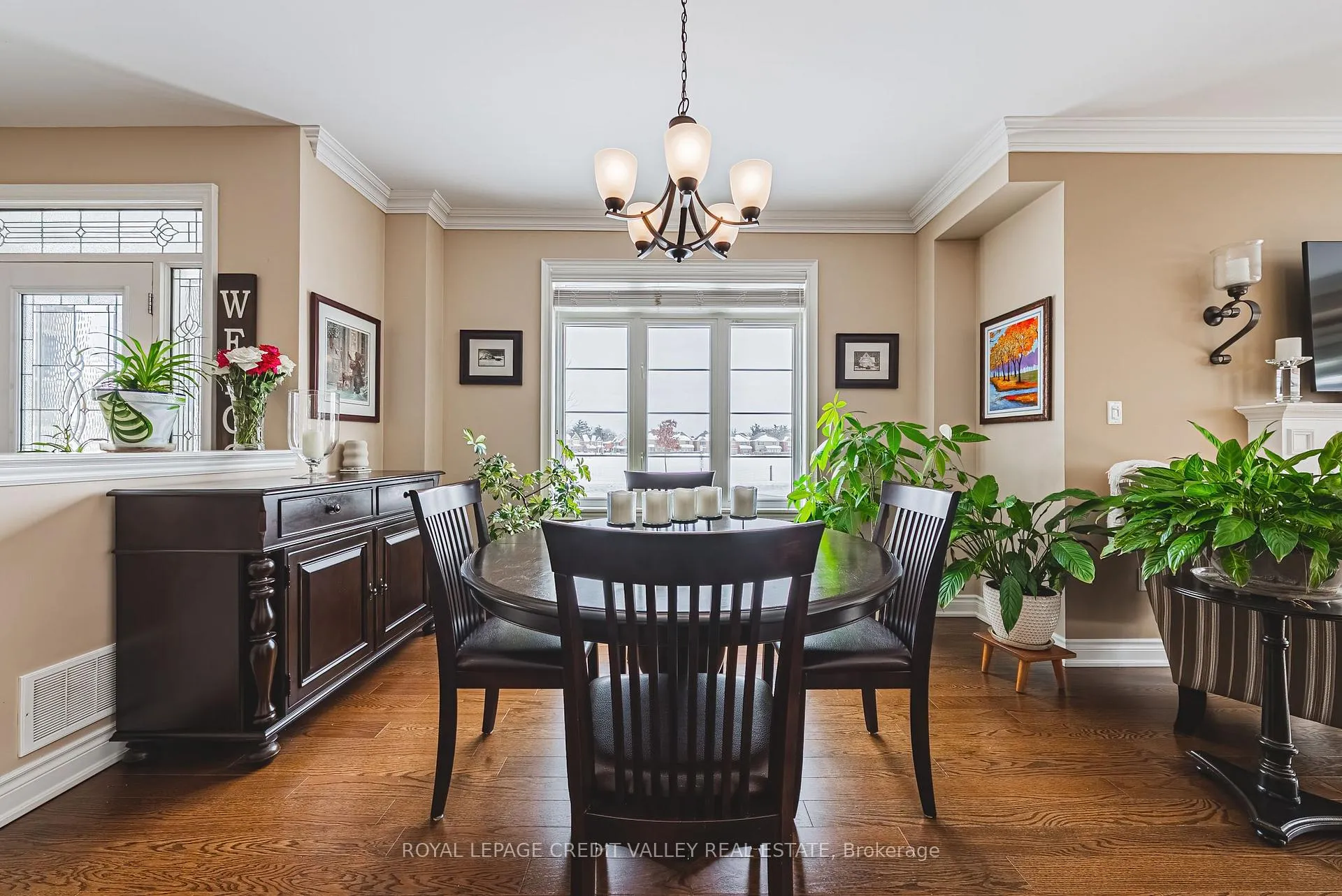 Photo 8 of 1 Little Britain Crescent, Brampton, Bram West — HOMEH