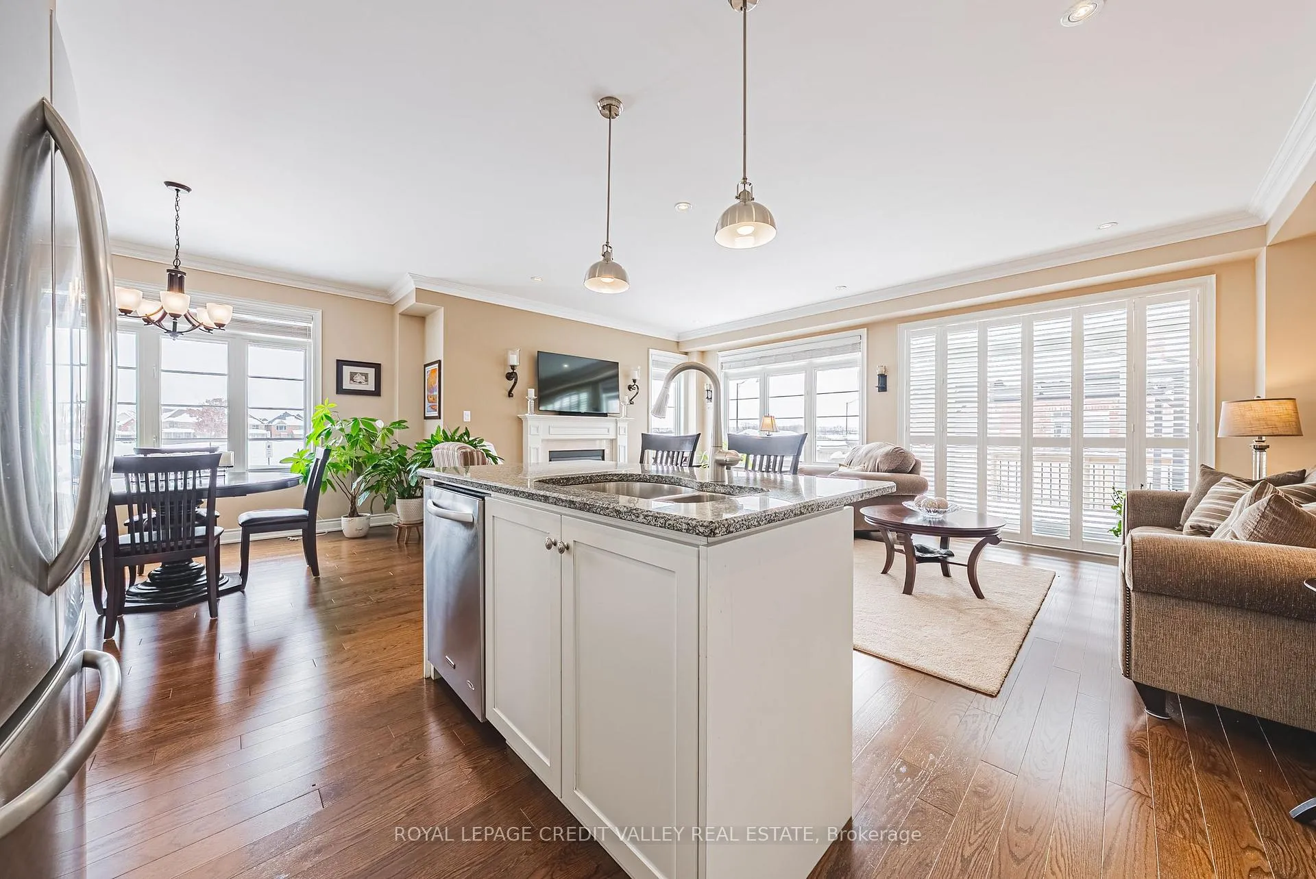 Photo 19 of 1 Little Britain Crescent, Brampton, Bram West — HOMEH