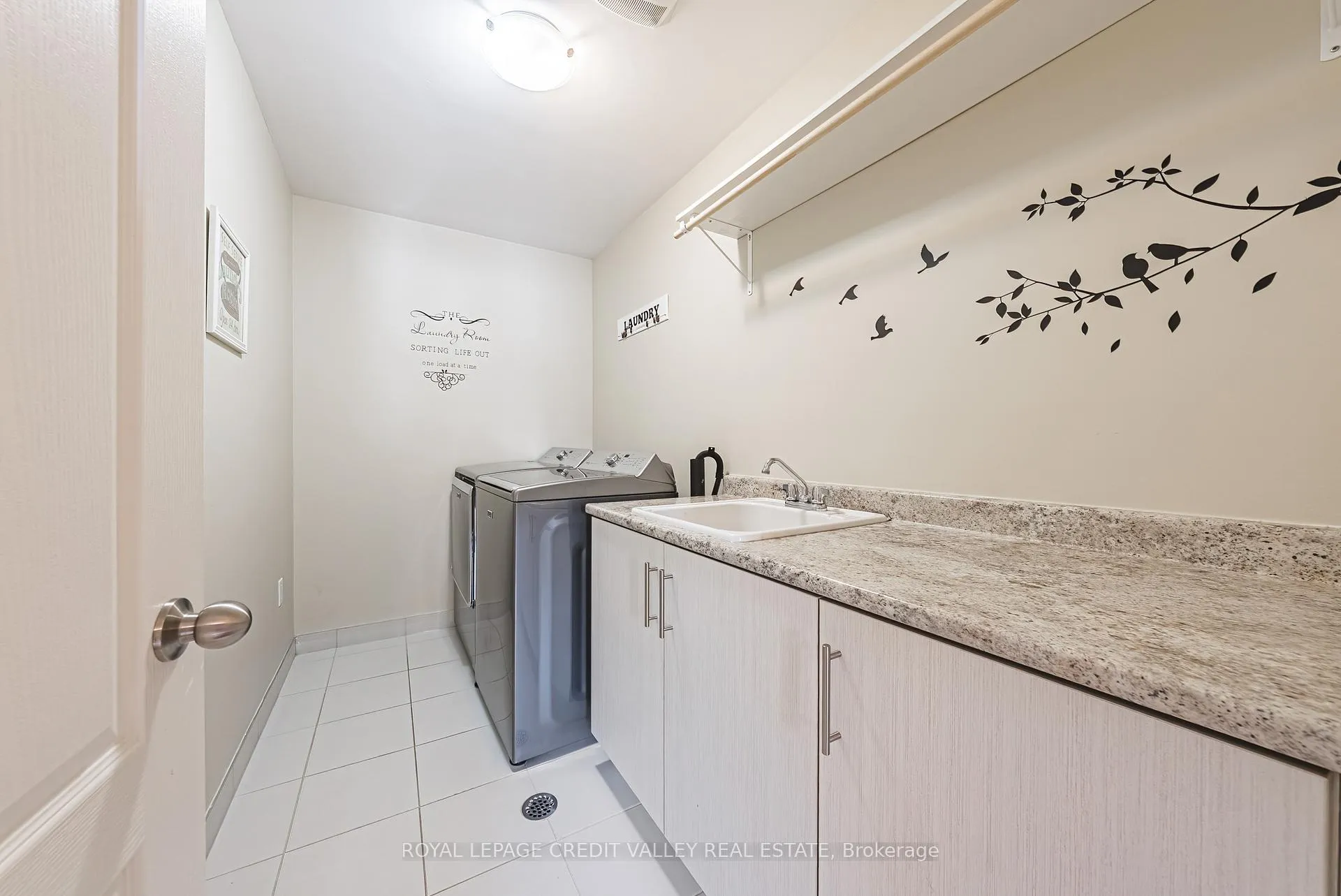 Photo 29 of 1 Little Britain Crescent, Brampton, Bram West — HOMEH