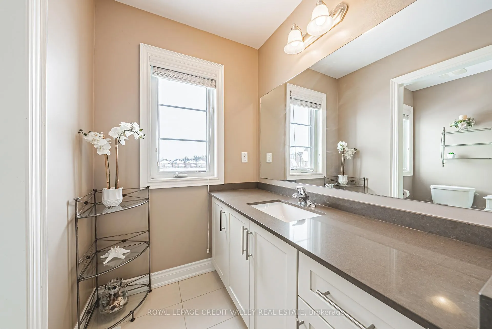 Photo 30 of 1 Little Britain Crescent, Brampton, Bram West — HOMEH