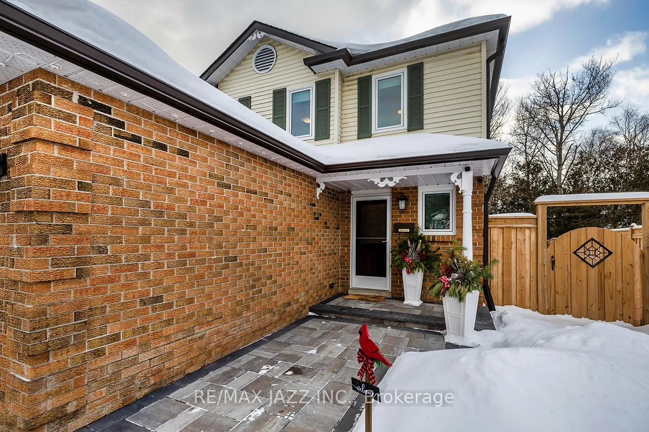 Photo 3 of 14 Goldpine Avenue, Clarington, Courtice — HOMEH