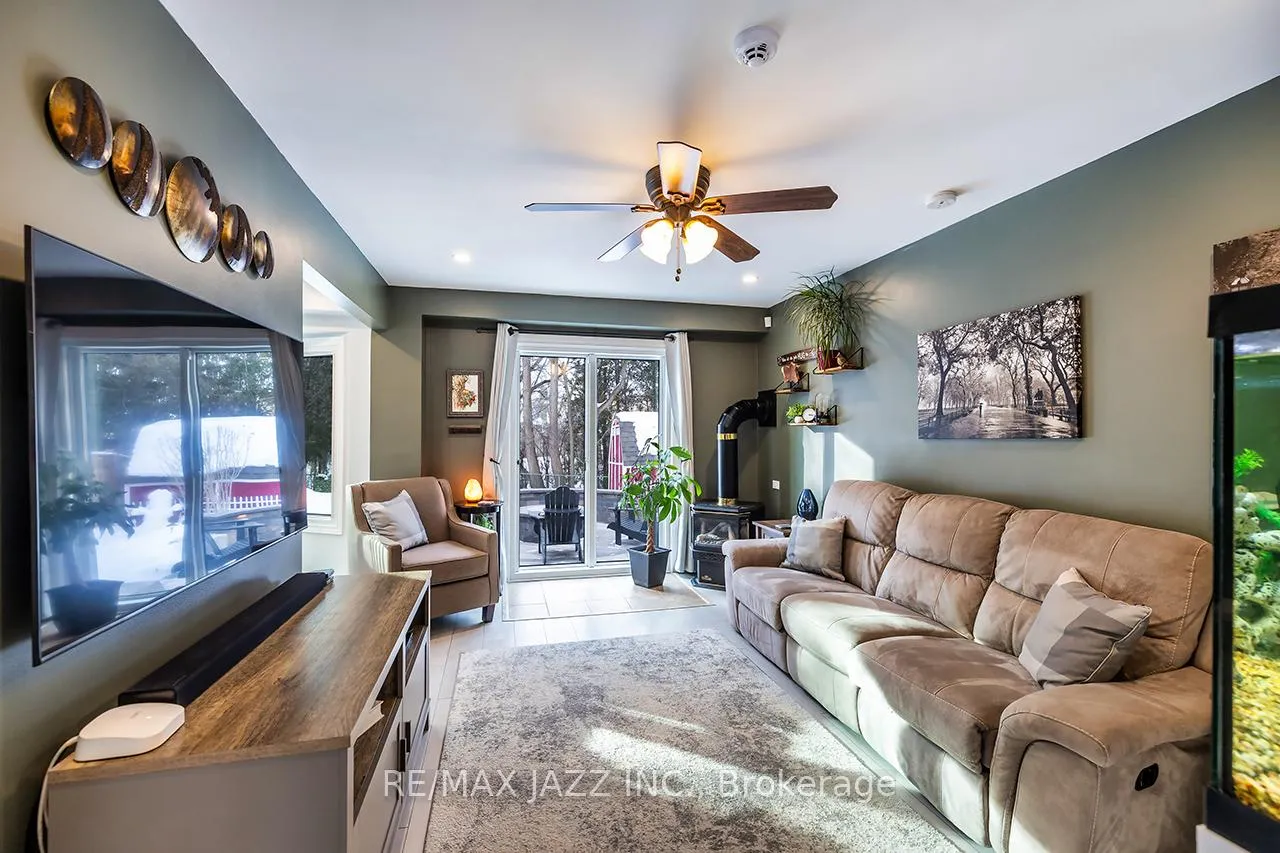 Photo 7 of 14 Goldpine Avenue, Clarington, Courtice — HOMEH