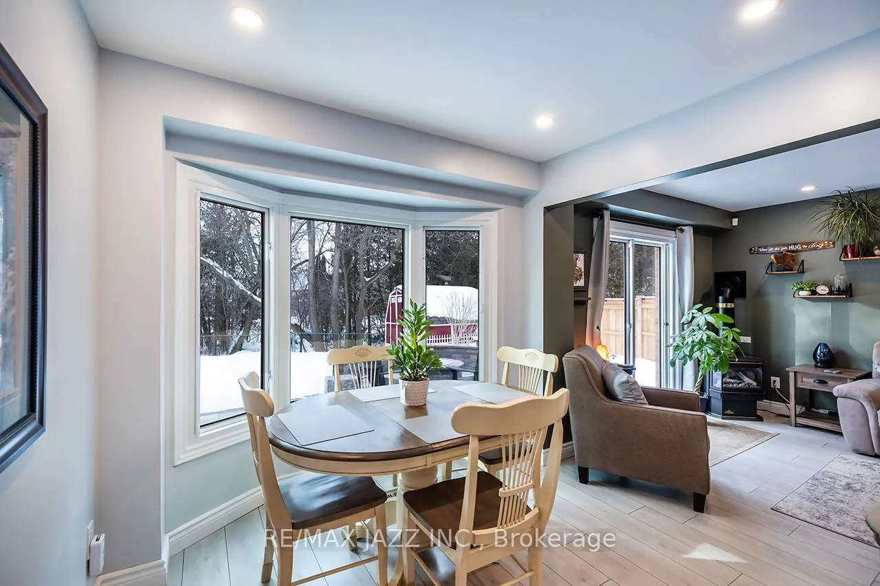 Photo 8 of 14 Goldpine Avenue, Clarington, Courtice — HOMEH