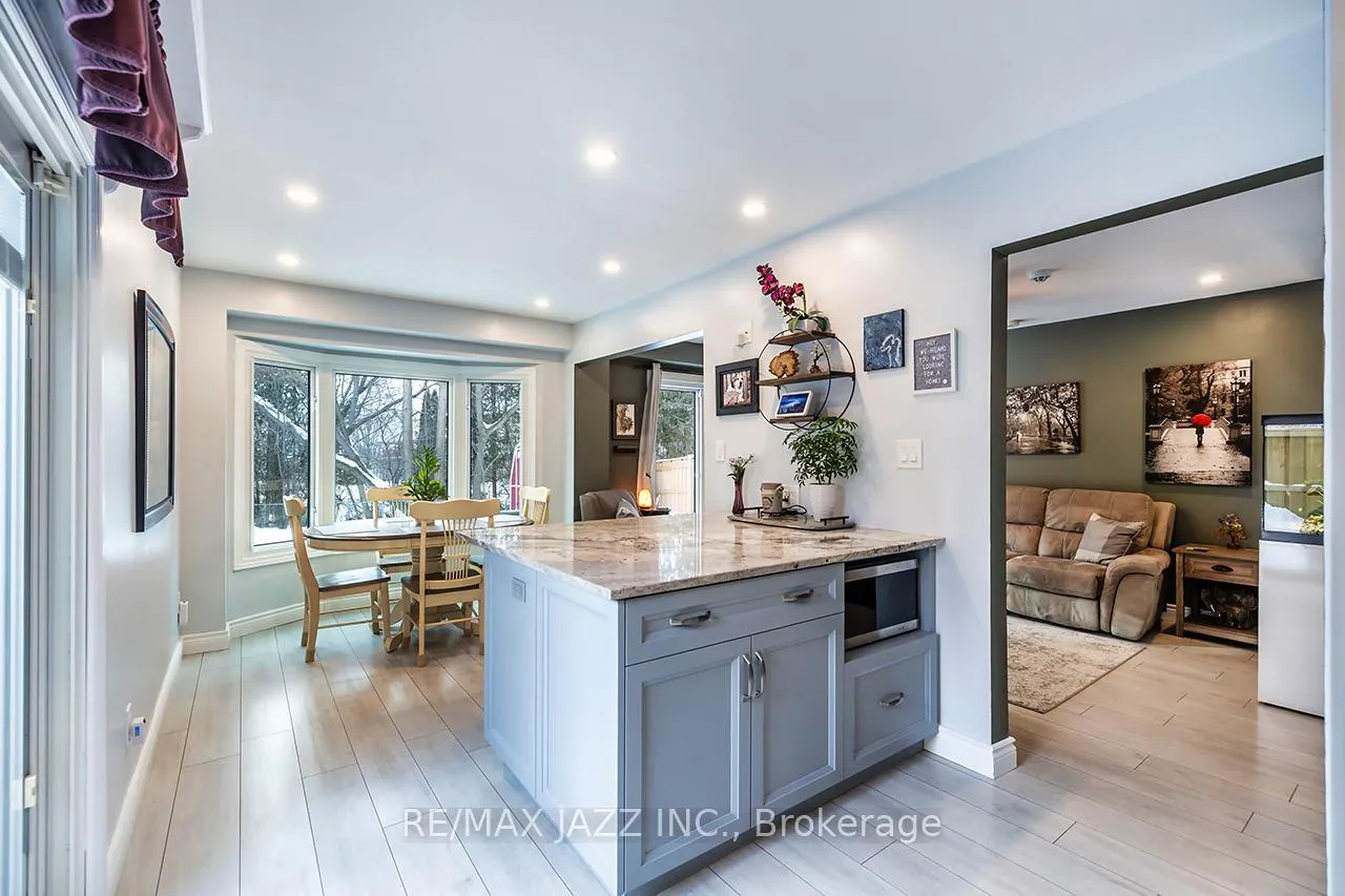 Photo 12 of 14 Goldpine Avenue, Clarington, Courtice — HOMEH