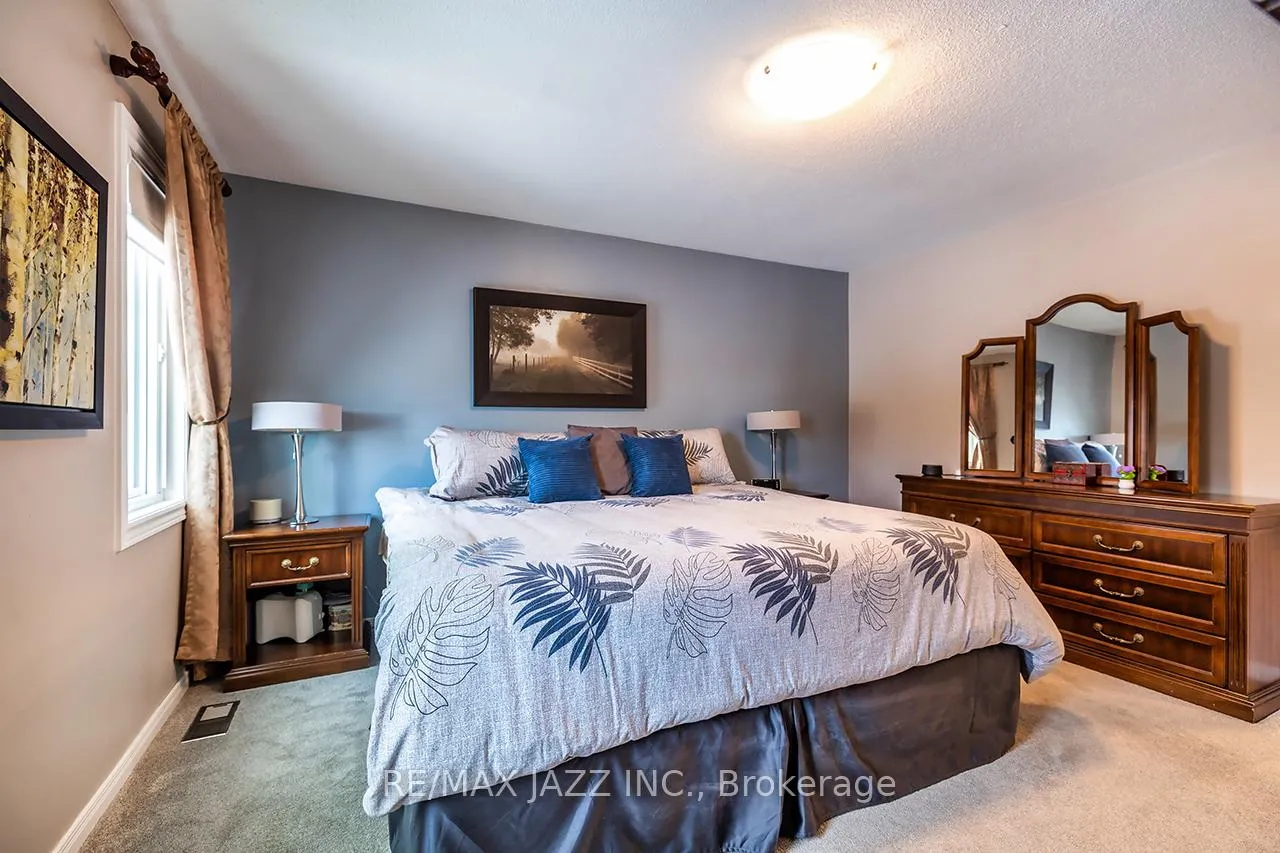Photo 14 of 14 Goldpine Avenue, Clarington, Courtice — HOMEH