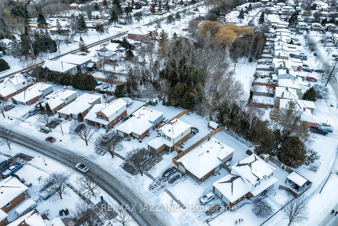 Photo 32 of 14 Goldpine Avenue, Clarington, Courtice — HOMEH