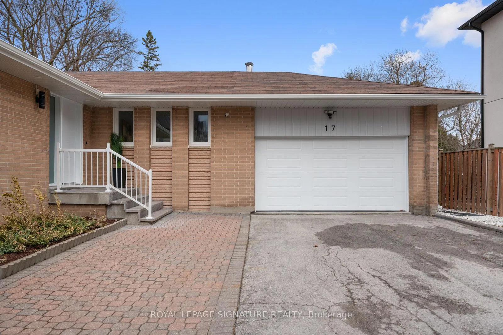 Photo 2 of 17 Ryder Road, Vaughan, Maple — HOMEH