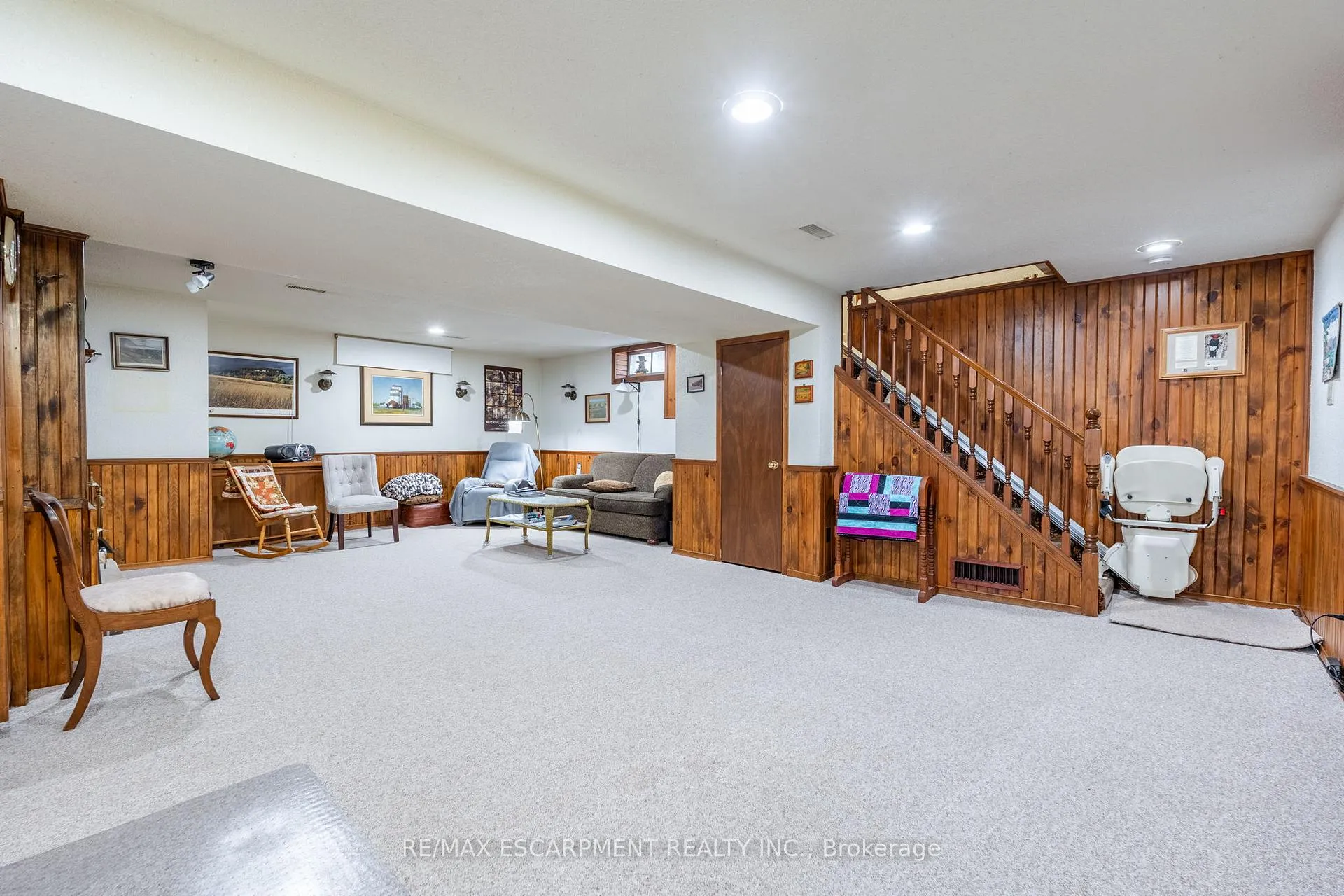 Photo 18 of 35 Kemp Drive, Hamilton, Dundas — HOMEH