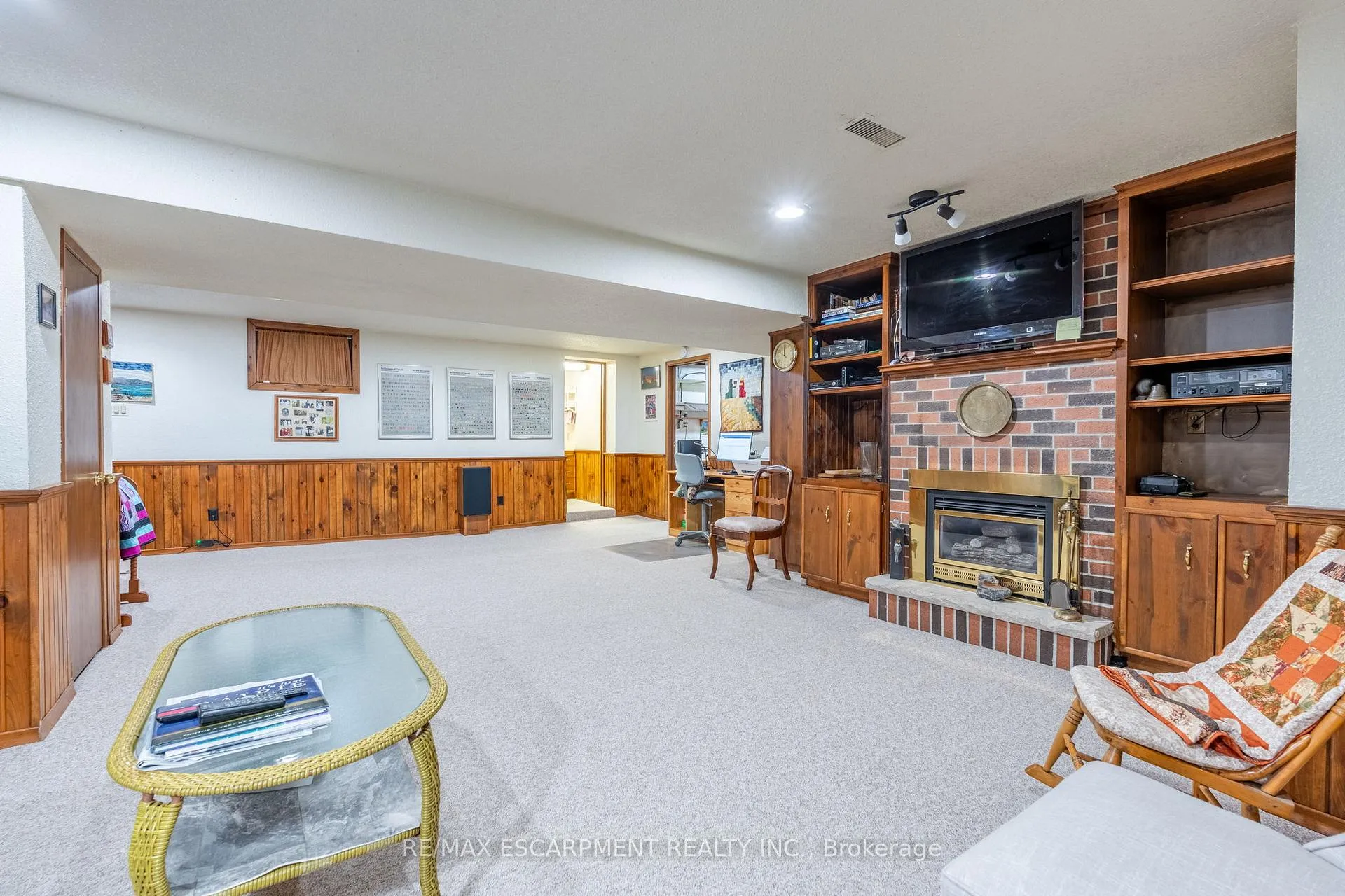 Photo 19 of 35 Kemp Drive, Hamilton, Dundas — HOMEH