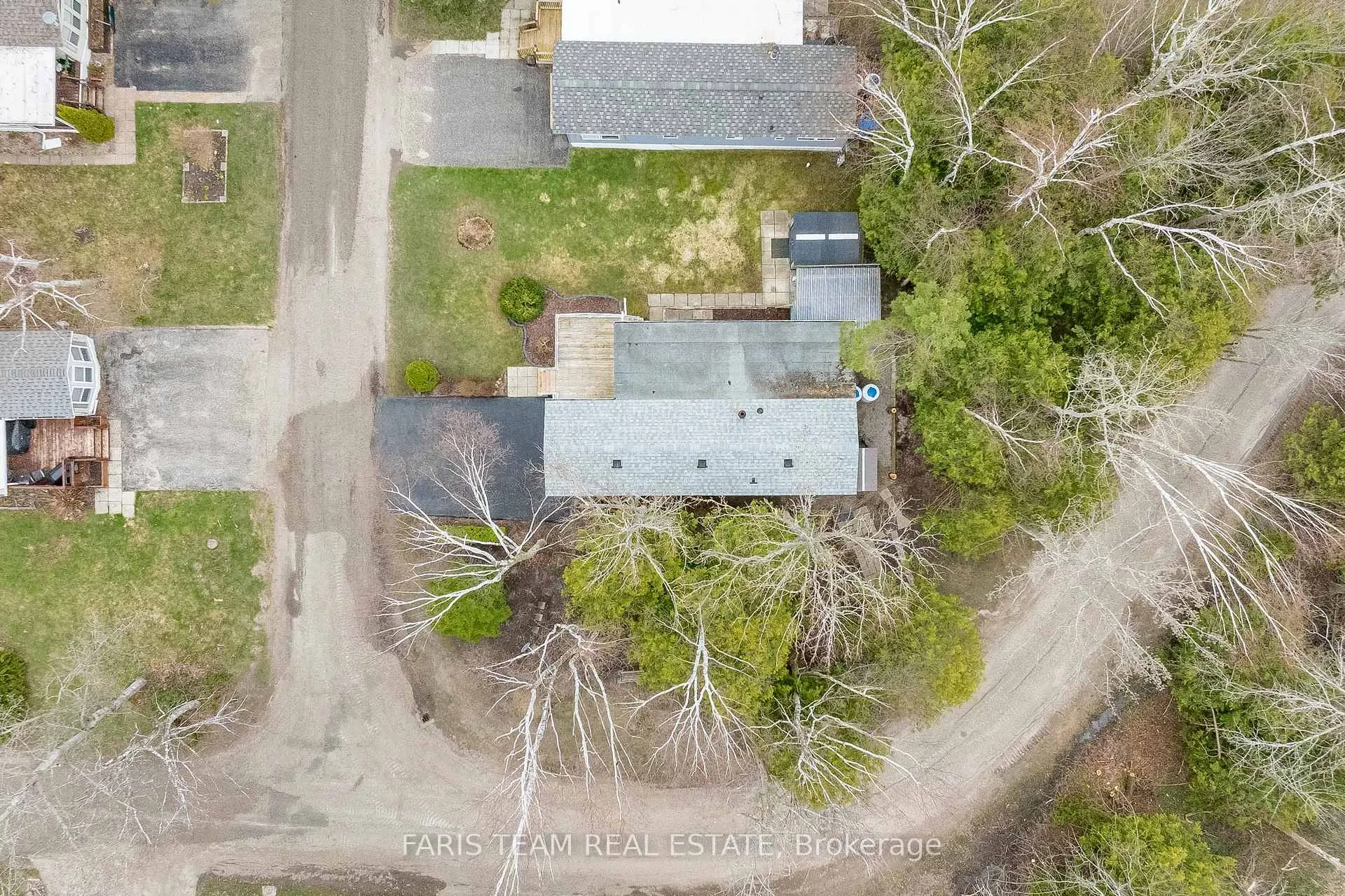 Photo 3 of 1 Prince Rupert Avenue, Barrie, Little Lake — HOMEH
