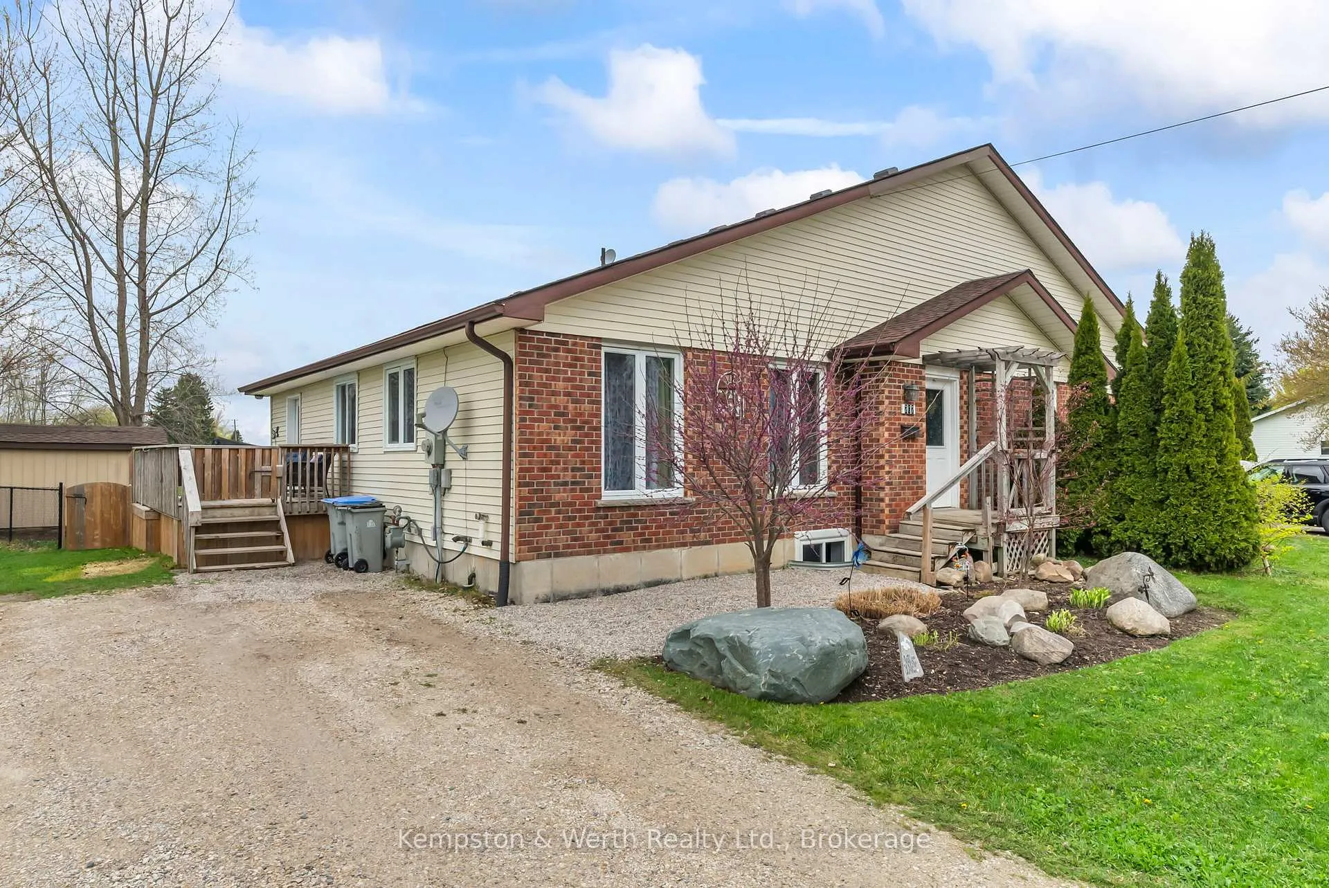 Photo 1 of 707 Reserve Avenue S, North Perth, Listowel — HOMEH