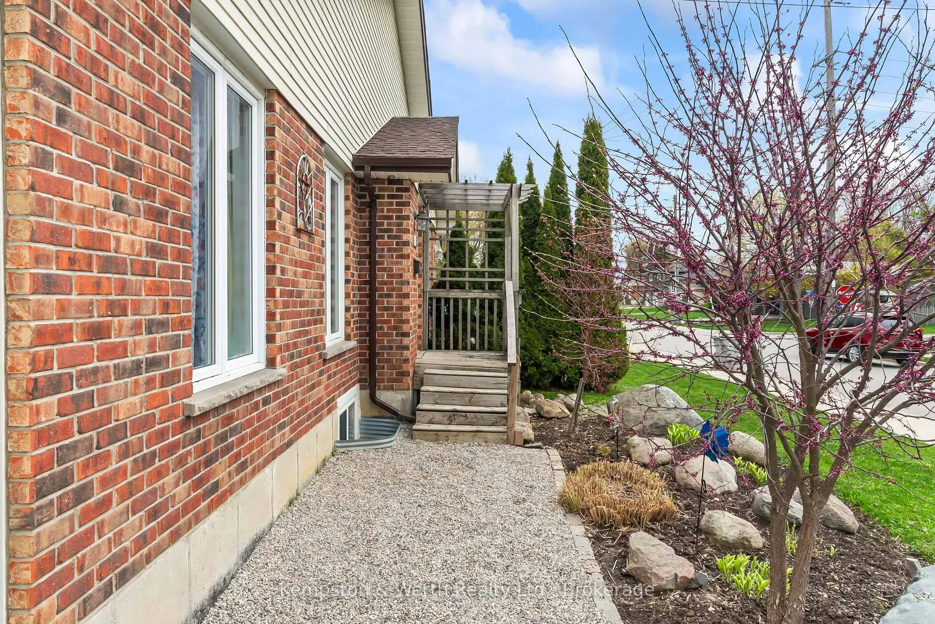 Photo 3 of 707 Reserve Avenue S, North Perth, Listowel — HOMEH