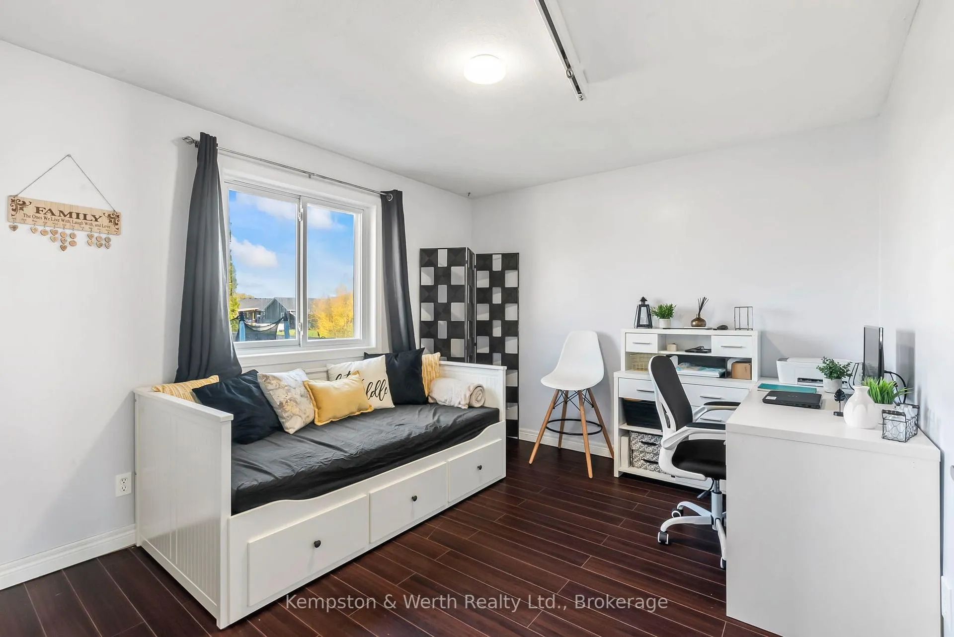 Photo 21 of 707 Reserve Avenue S, North Perth, Listowel — HOMEH