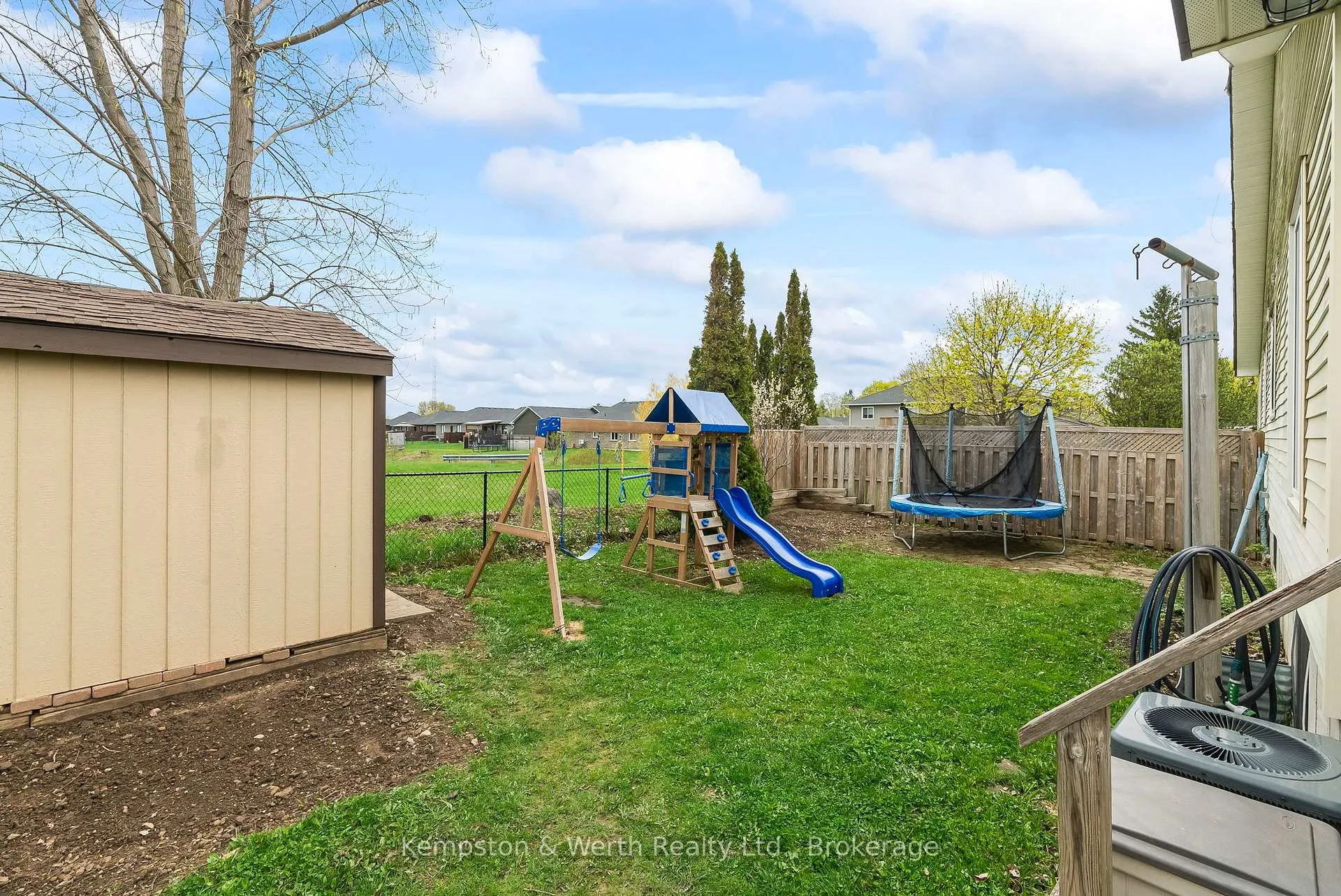 Photo 32 of 707 Reserve Avenue S, North Perth, Listowel — HOMEH