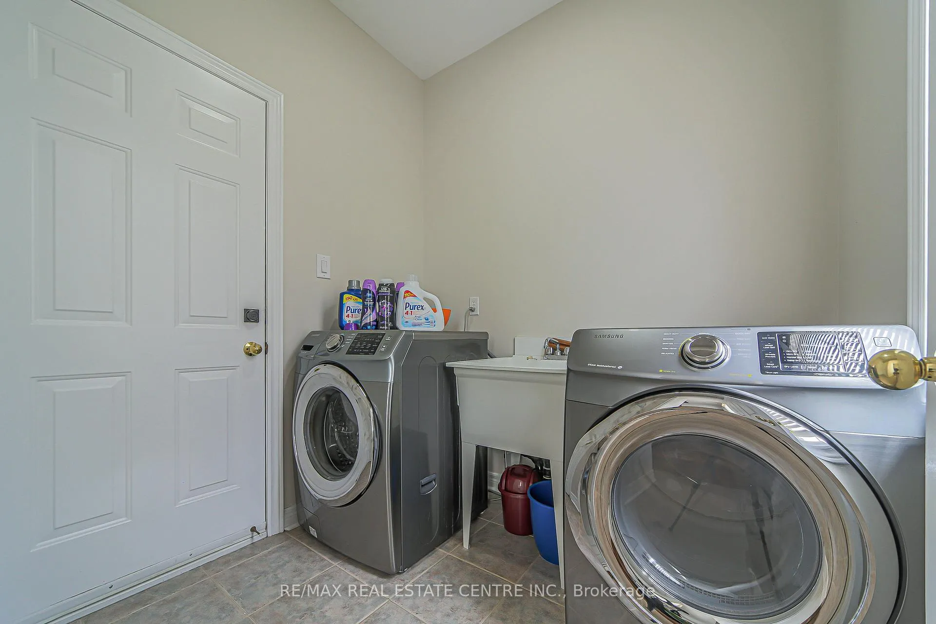 Photo 14 of 92 Oaklea Boulevard, Brampton, Fletcher's Creek South — HOMEH