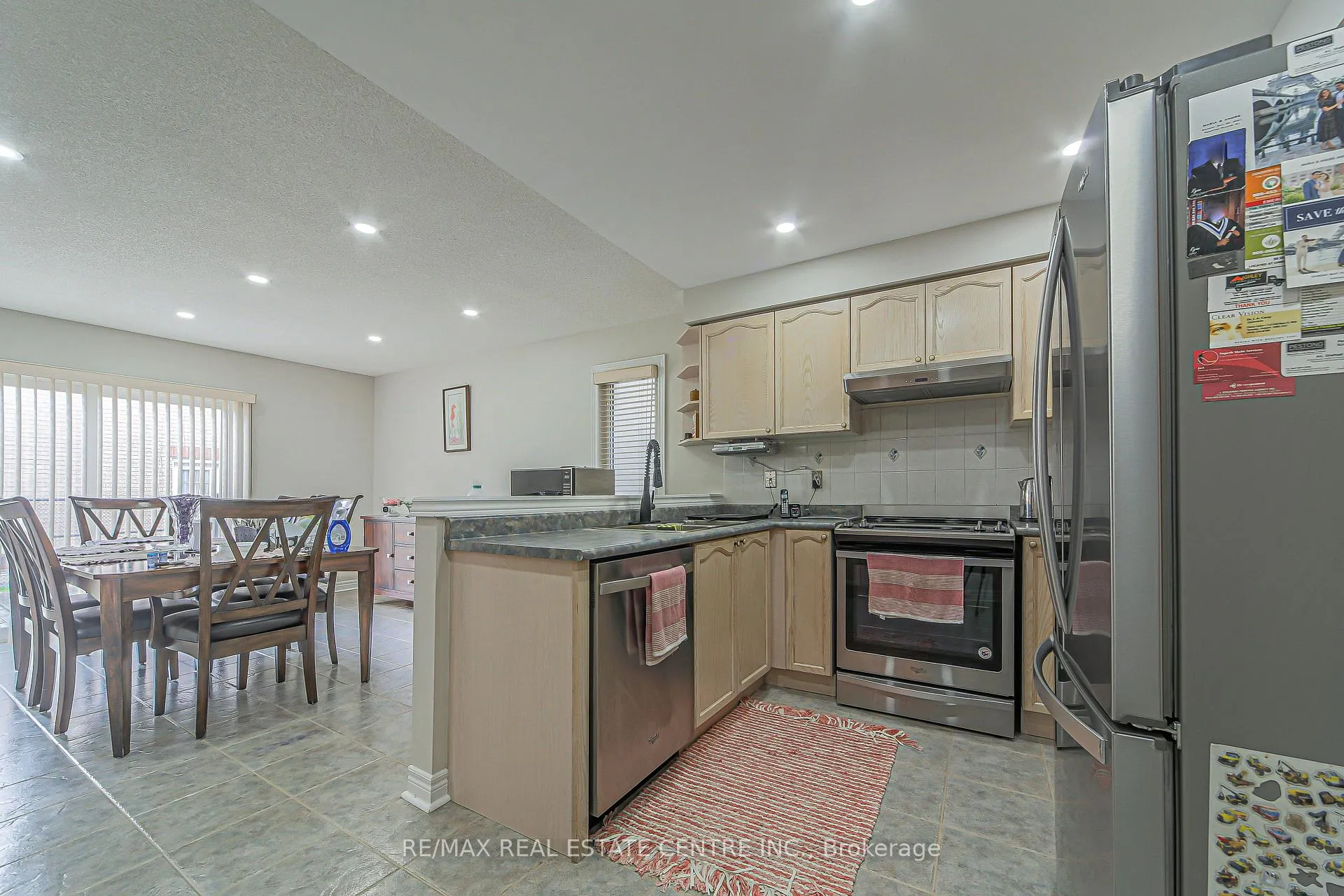 Photo 17 of 92 Oaklea Boulevard, Brampton, Fletcher's Creek South — HOMEH