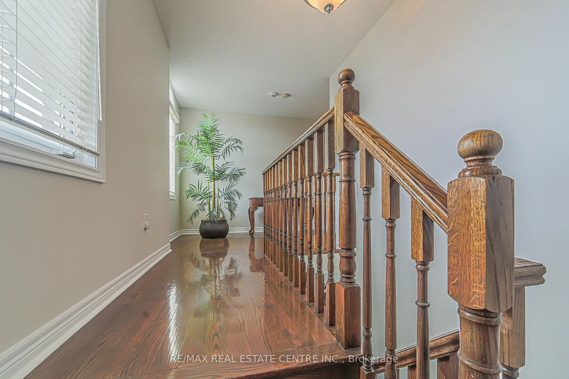 Photo 23 of 92 Oaklea Boulevard, Brampton, Fletcher's Creek South — HOMEH