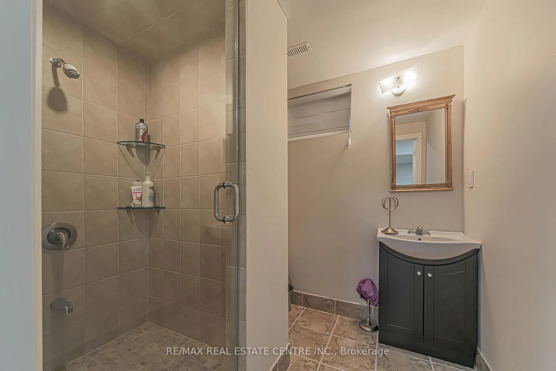 Photo 38 of 92 Oaklea Boulevard, Brampton, Fletcher's Creek South — HOMEH