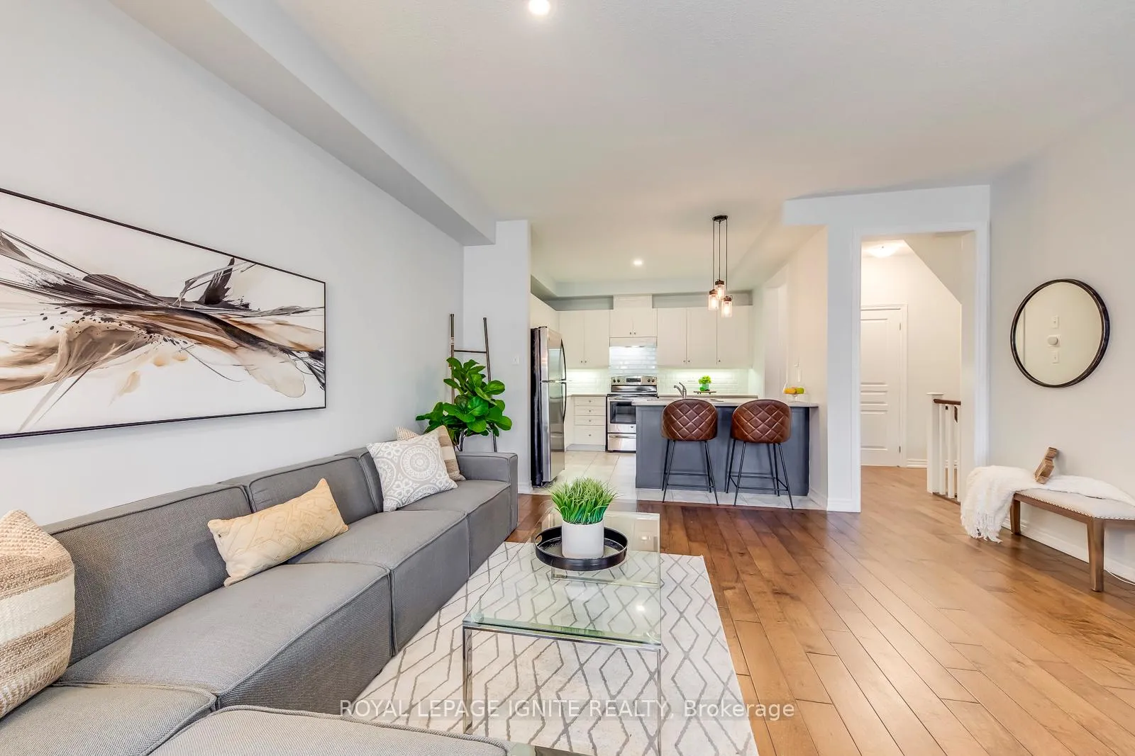 Photo 13 of 44 Nisbet Boulevard, Hamilton, Waterdown — HOMEH