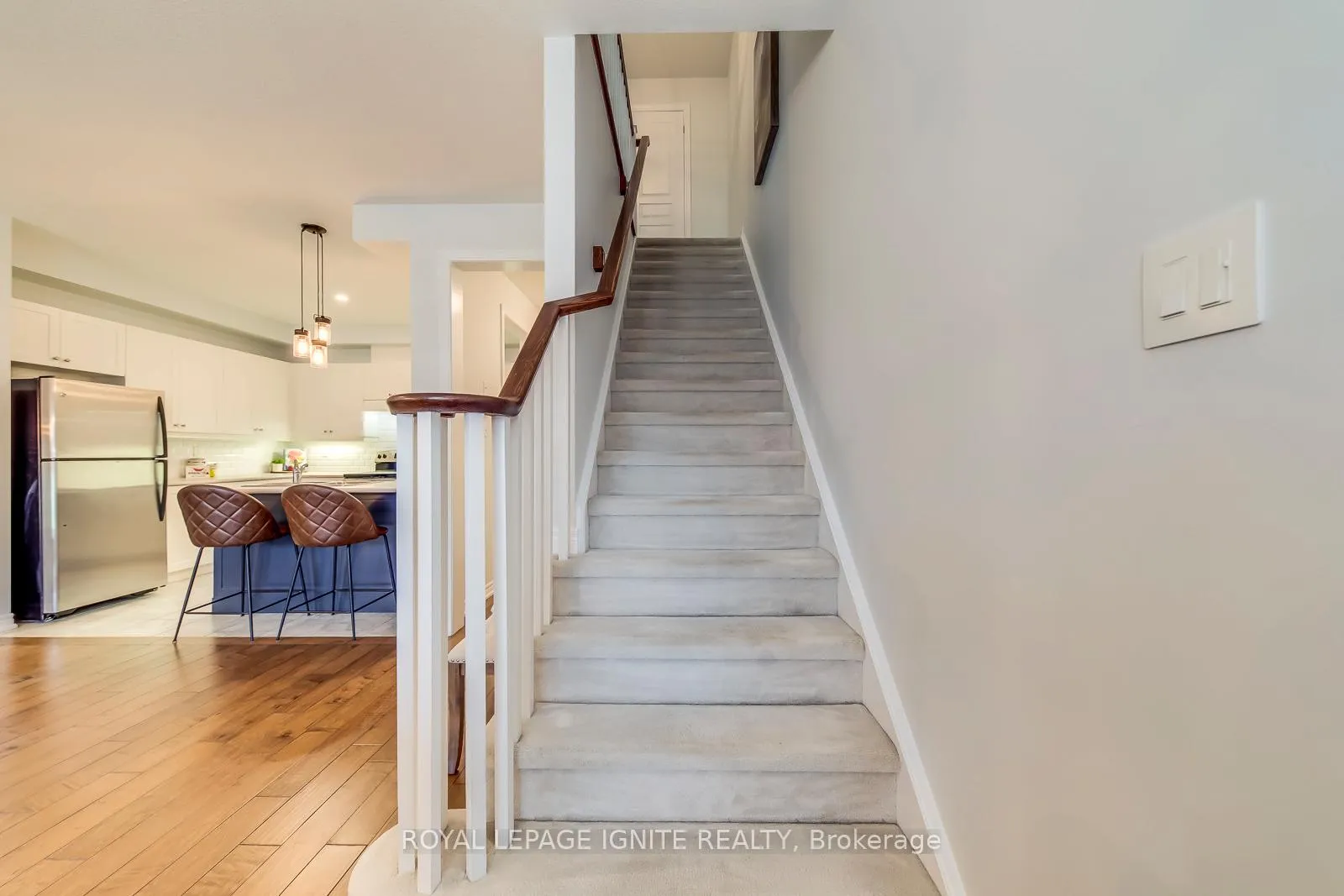 Photo 25 of 44 Nisbet Boulevard, Hamilton, Waterdown — HOMEH