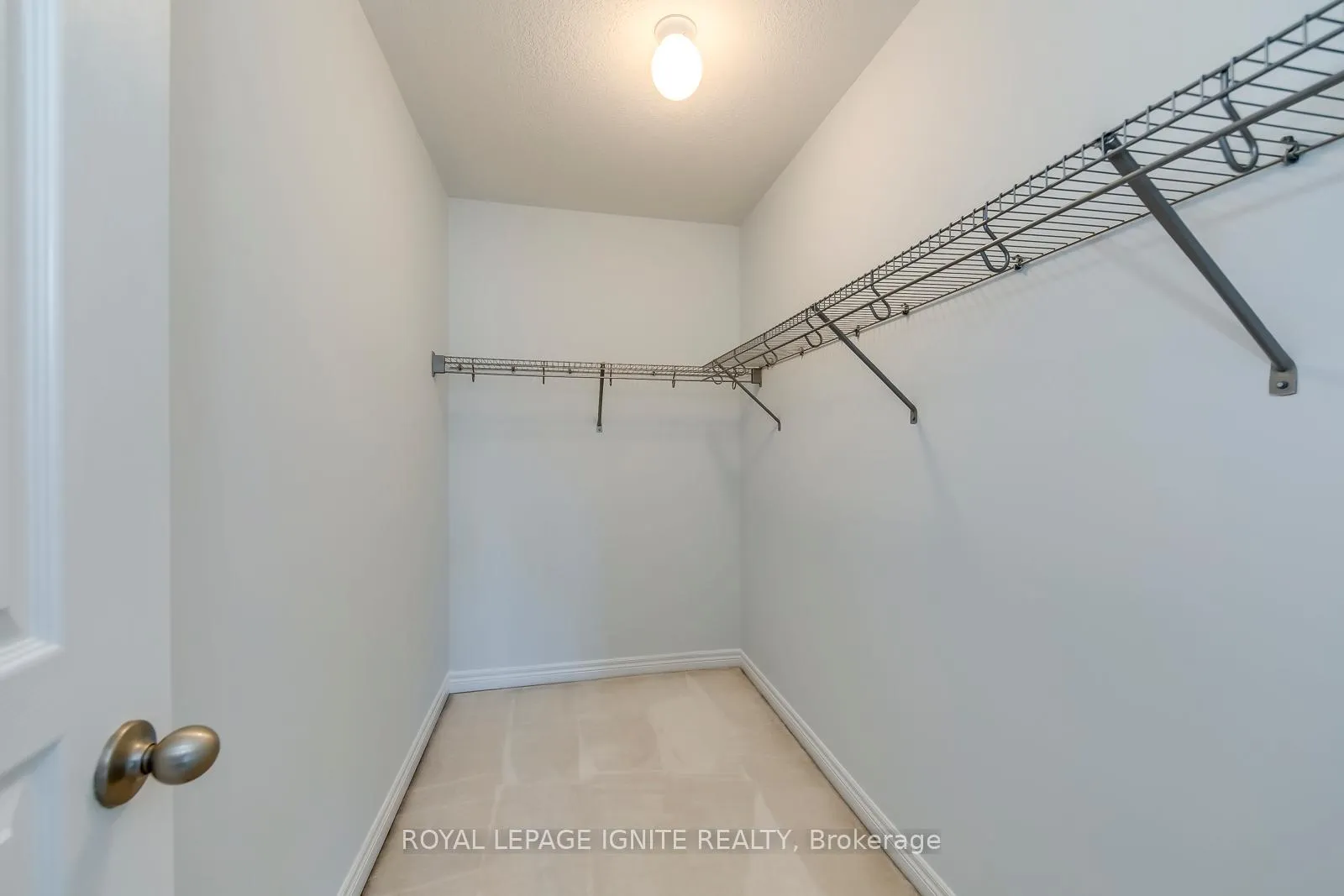 Photo 31 of 44 Nisbet Boulevard, Hamilton, Waterdown — HOMEH