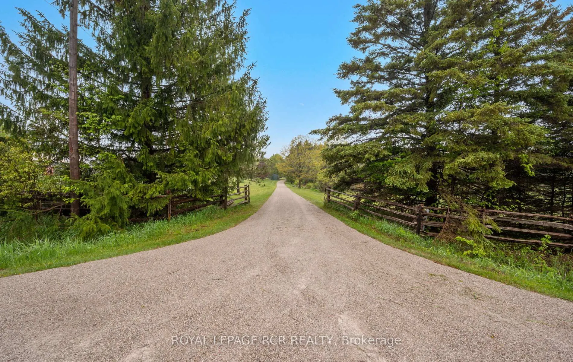 Photo 4 of 553580 Mono Amaranth Town Line, Mono, Rural Mono — HOMEH