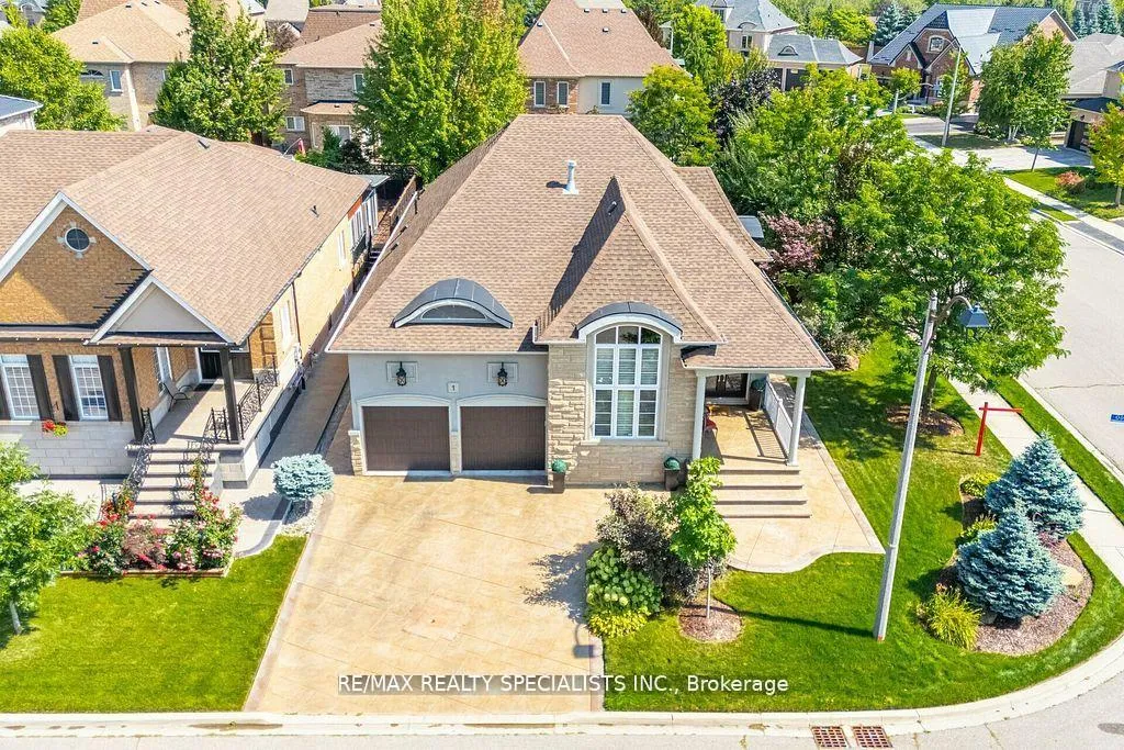 Photo 3 of 1 Odeon Street, Brampton, Vales of Castlemore North — HOMEH