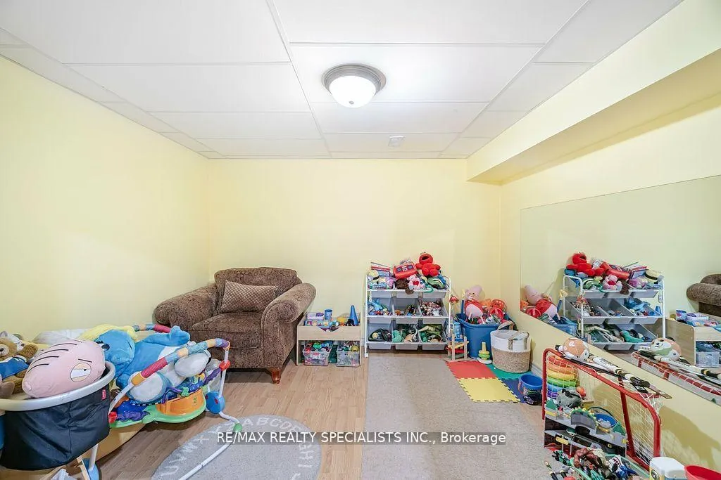 Photo 33 of 1 Odeon Street, Brampton, Vales of Castlemore North — HOMEH