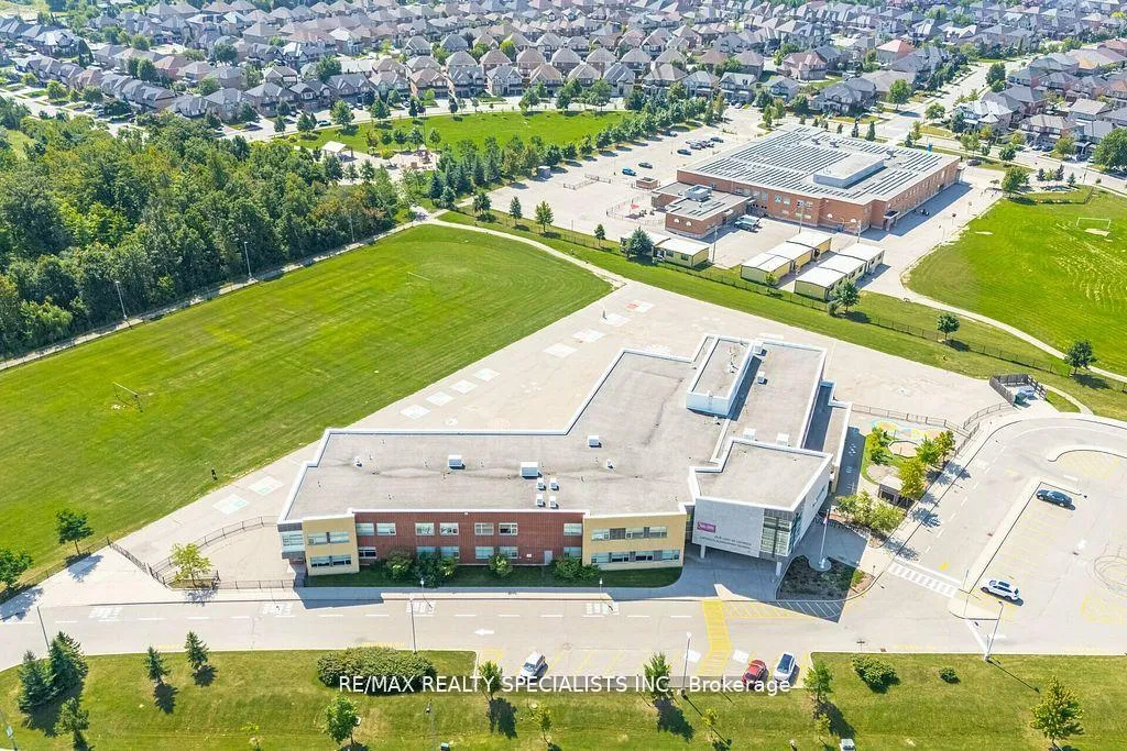Photo 39 of 1 Odeon Street, Brampton, Vales of Castlemore North — HOMEH