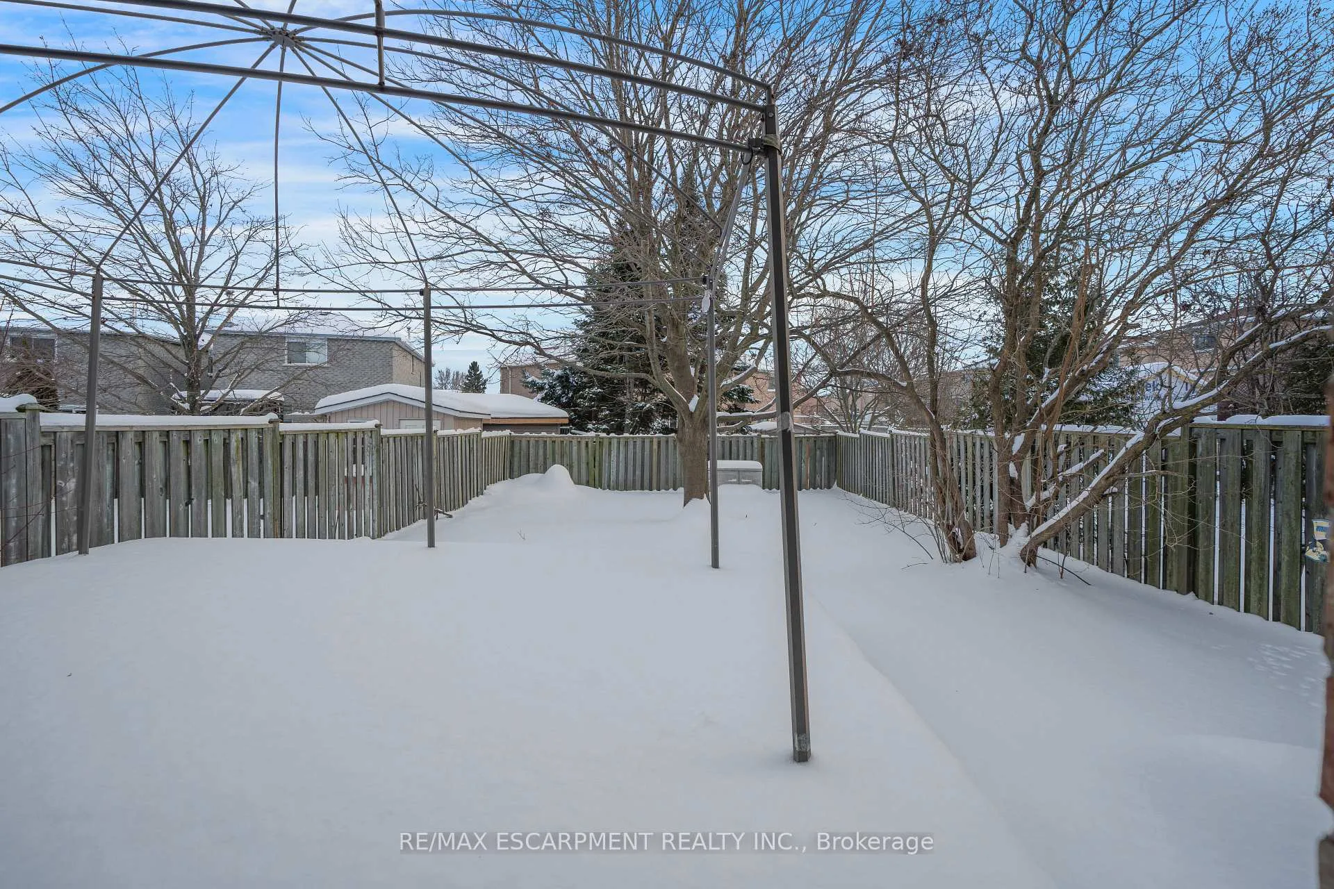 Photo 45 of 31 Hewitt Crescent, Ajax, South East — HOMEH