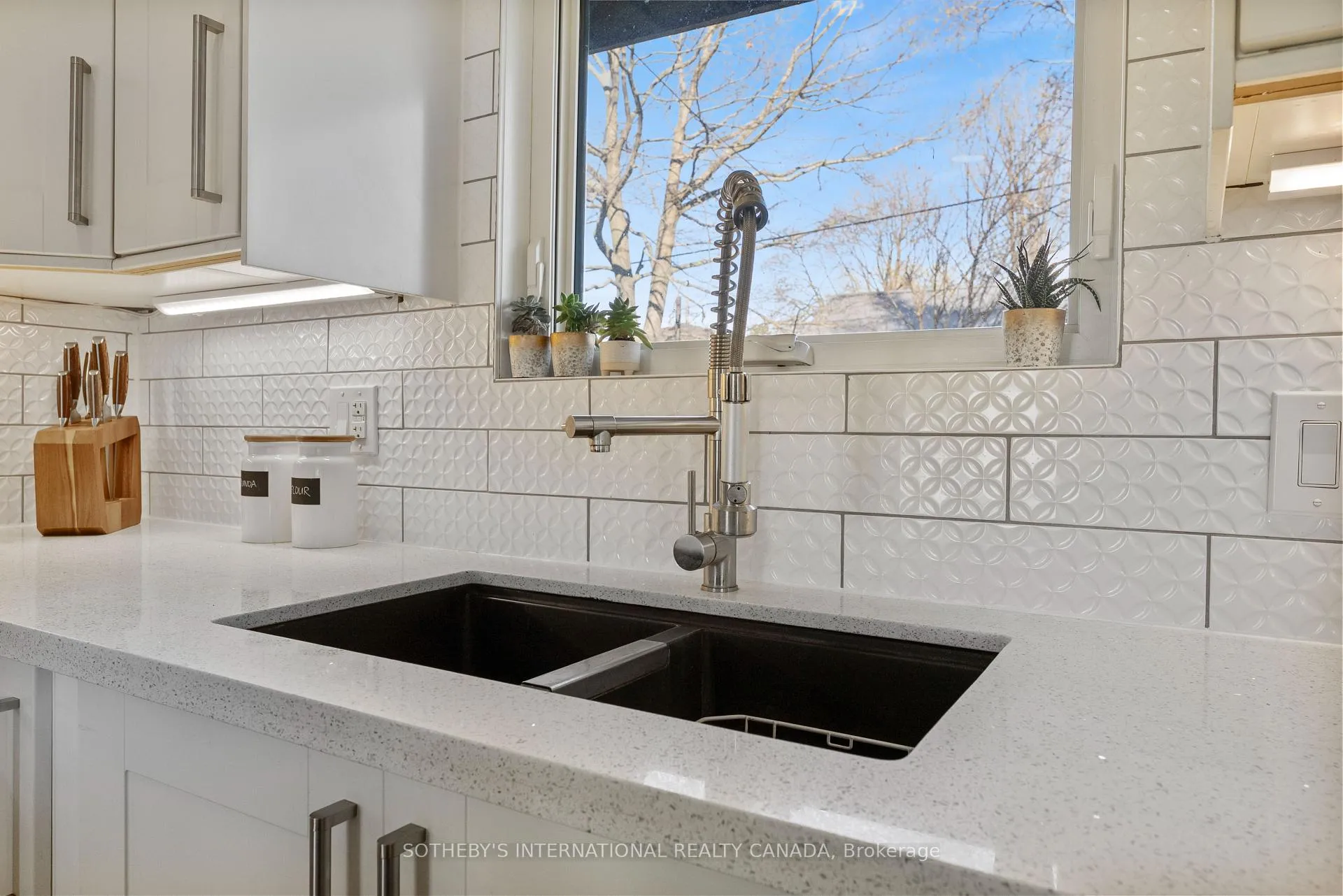 Photo 11 of 99 Pleasant Avenue, Hamilton, Westcliffe — HOMEH