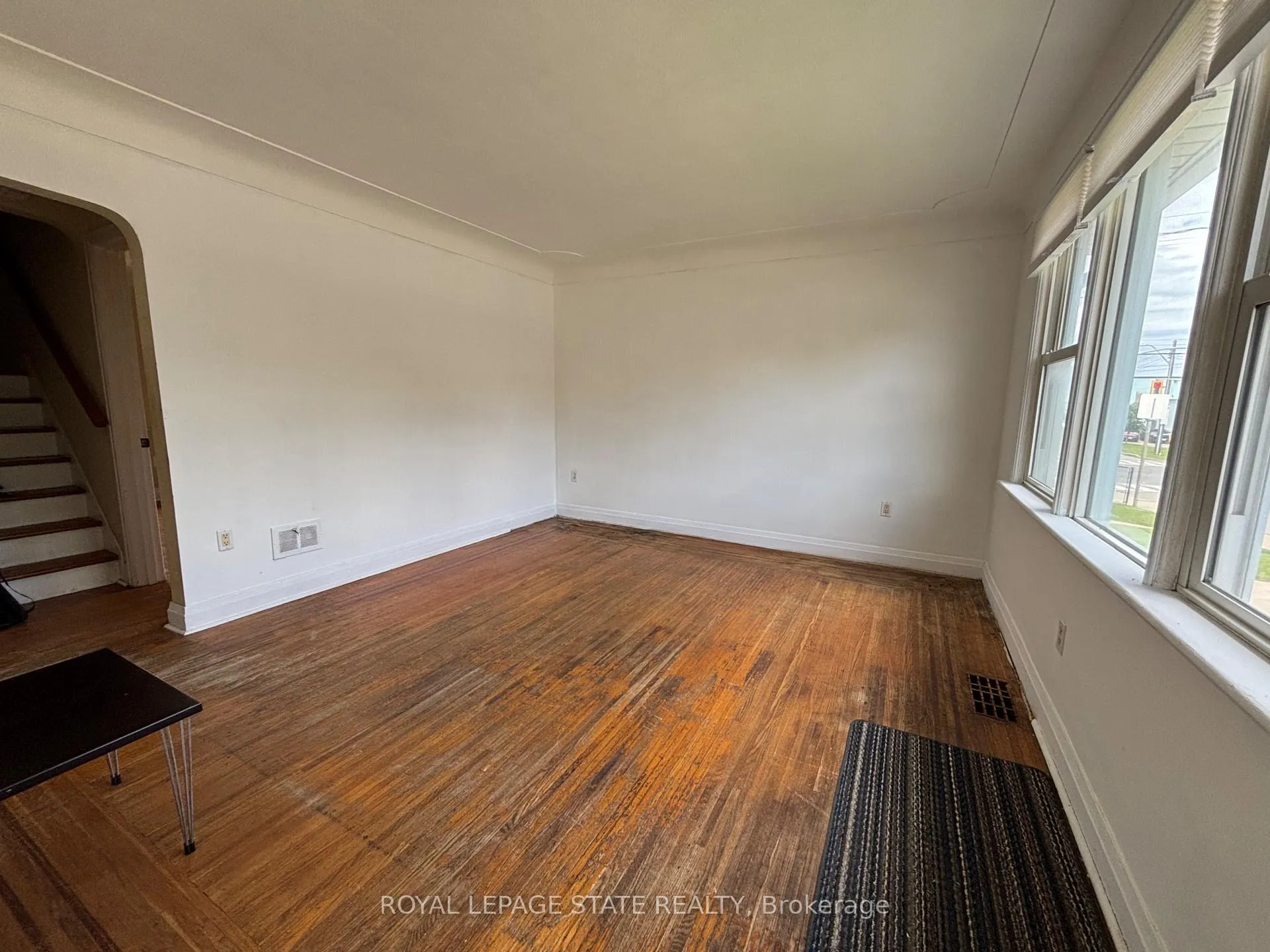 Photo 8 of 521 Mary Street, Hamilton, North End — HOMEH