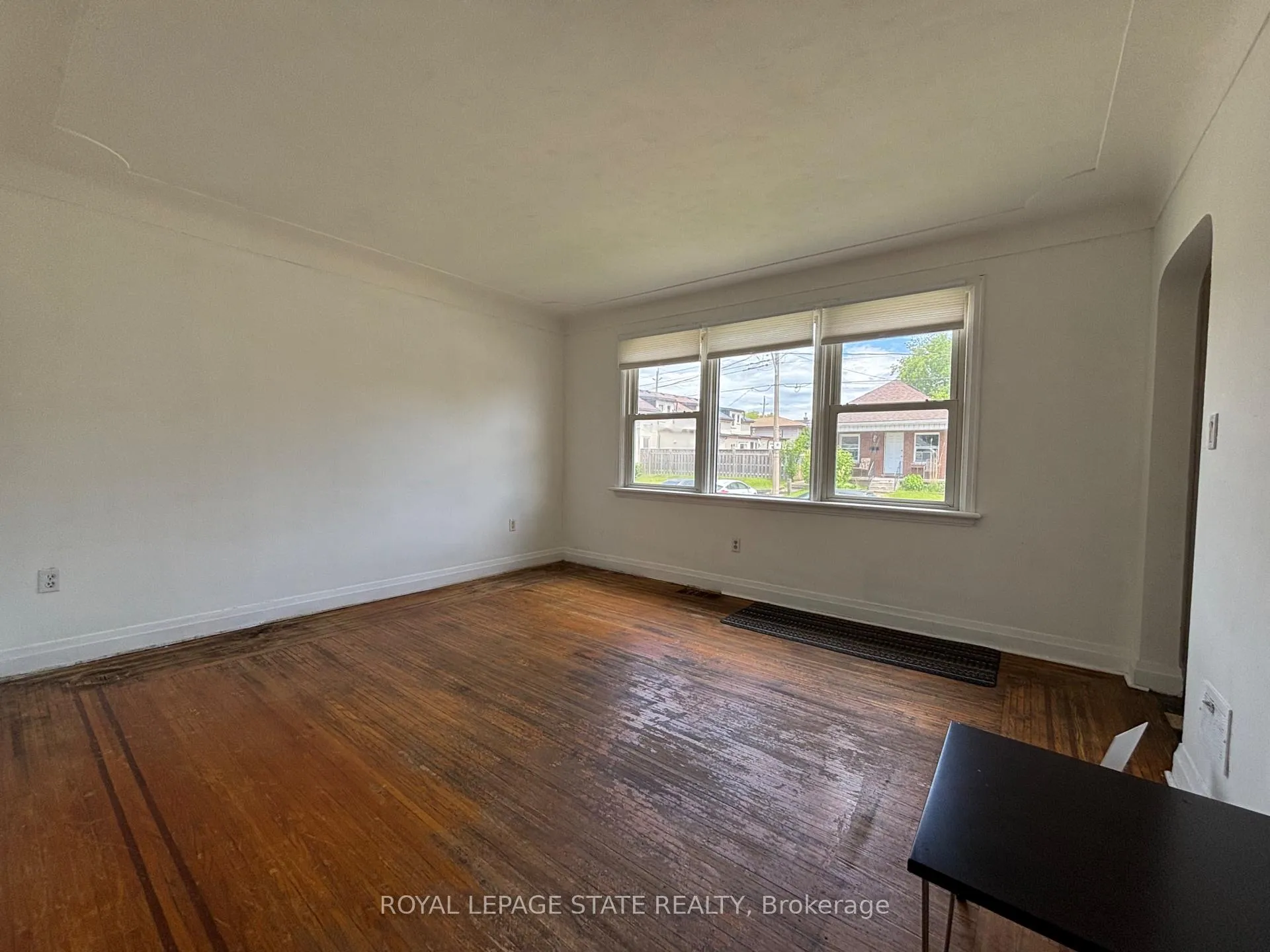 Photo 16 of 521 Mary Street, Hamilton, North End — HOMEH