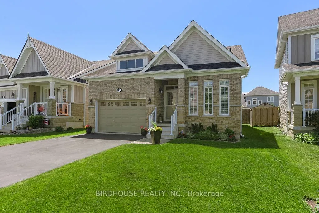 Photo 3 of 11 Deacon Crescent, Kawartha Lakes, Lindsay — HOMEH