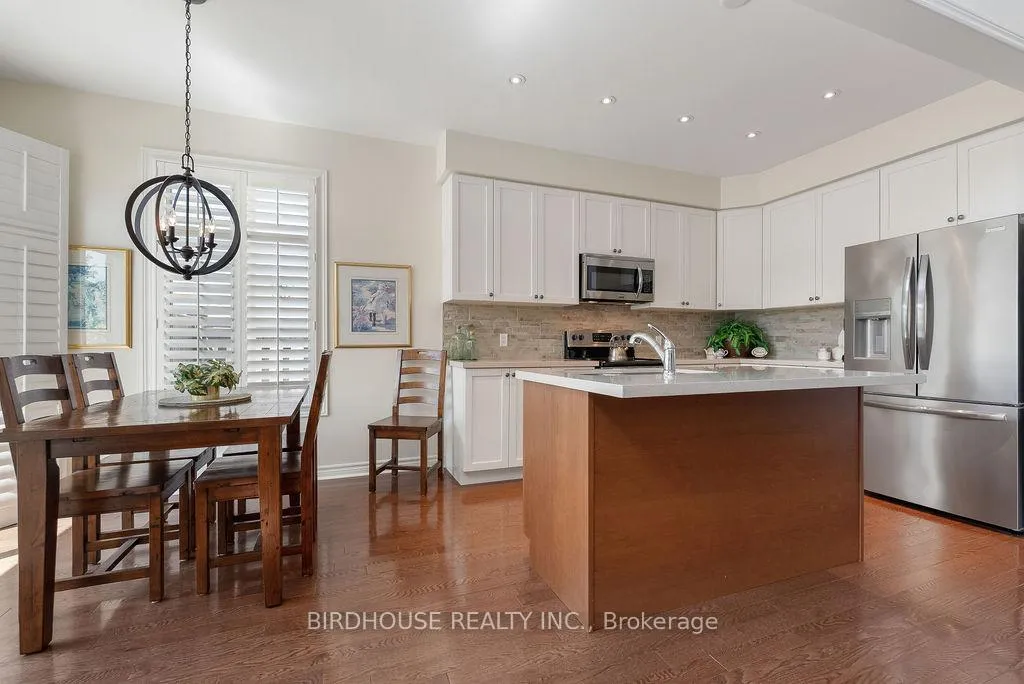 Photo 9 of 11 Deacon Crescent, Kawartha Lakes, Lindsay — HOMEH
