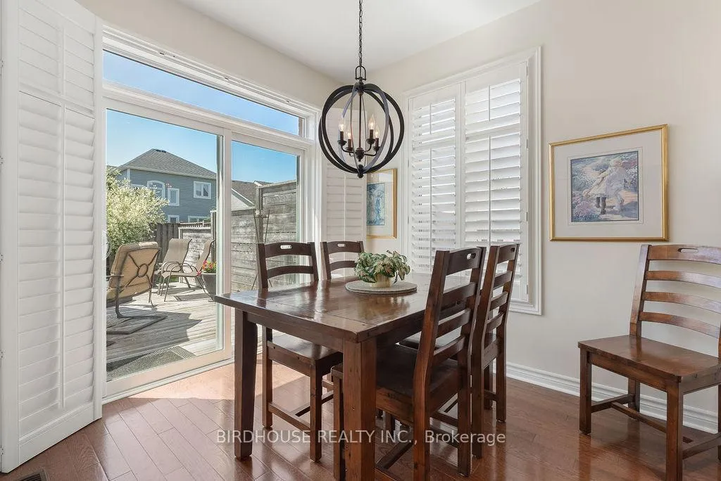 Photo 10 of 11 Deacon Crescent, Kawartha Lakes, Lindsay — HOMEH