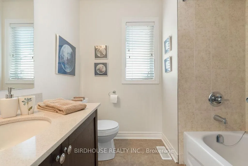 Photo 21 of 11 Deacon Crescent, Kawartha Lakes, Lindsay — HOMEH