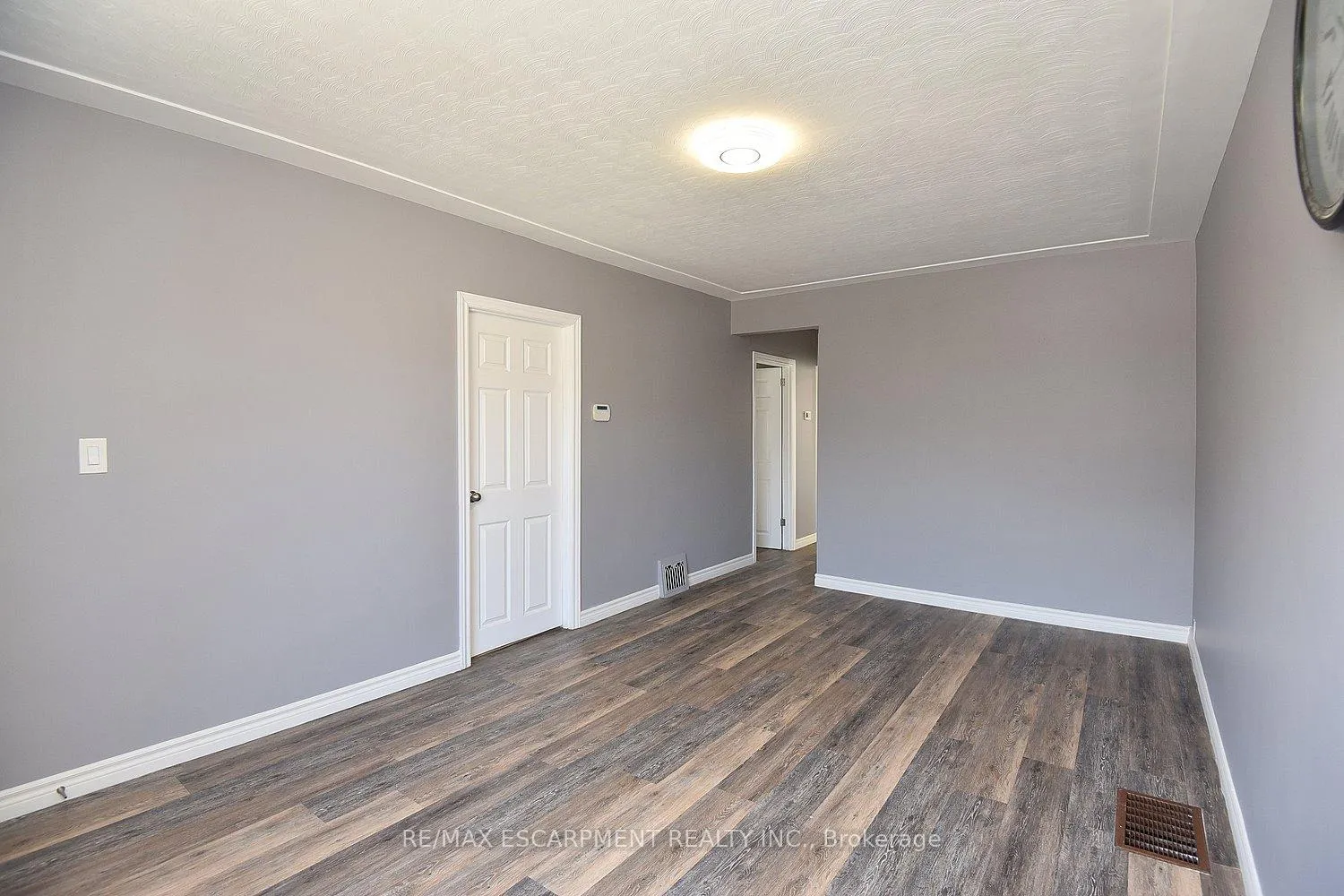Photo 2 of 295 Paling Avenue, Hamilton, Homeside — HOMEH