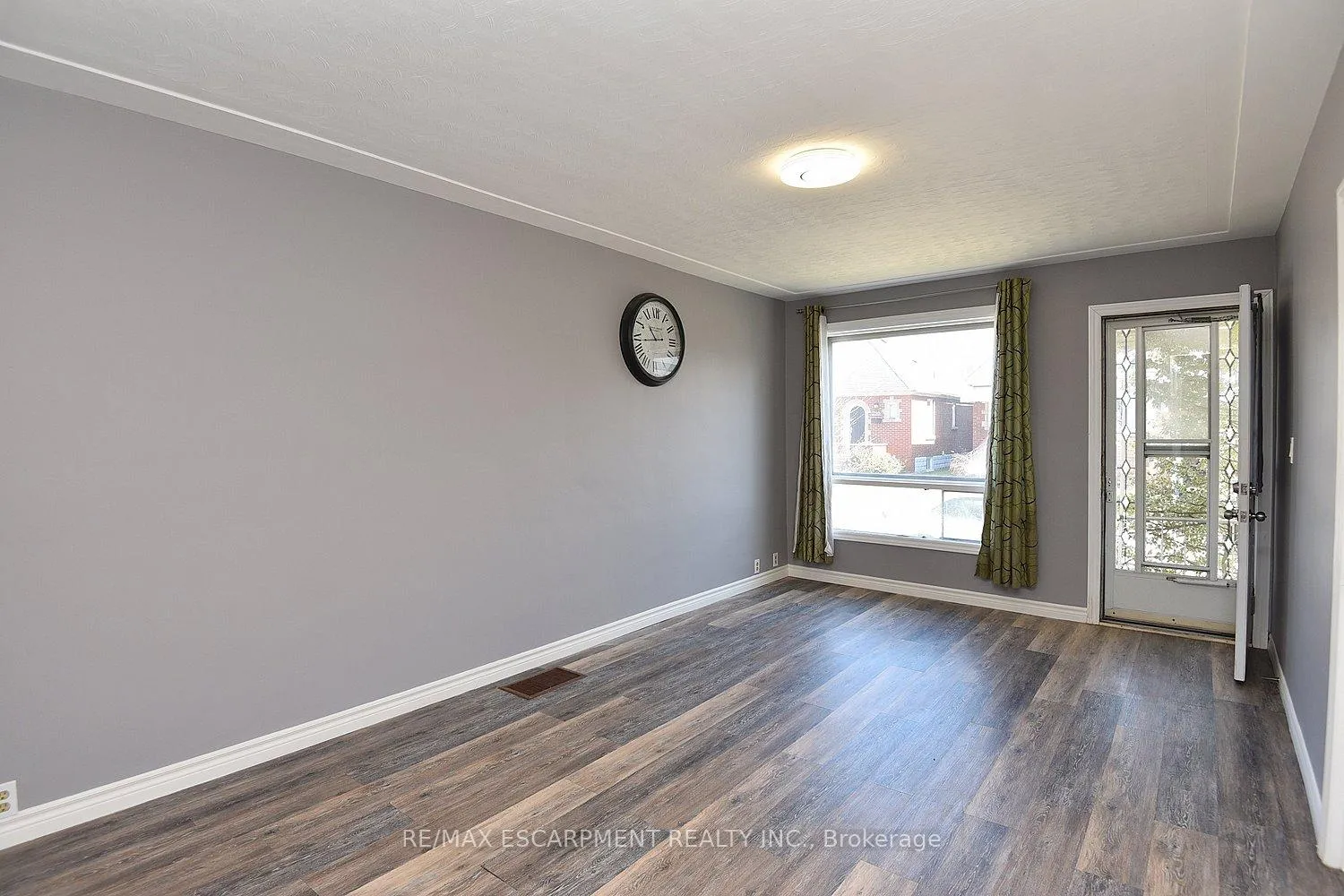 Photo 5 of 295 Paling Avenue, Hamilton, Homeside — HOMEH