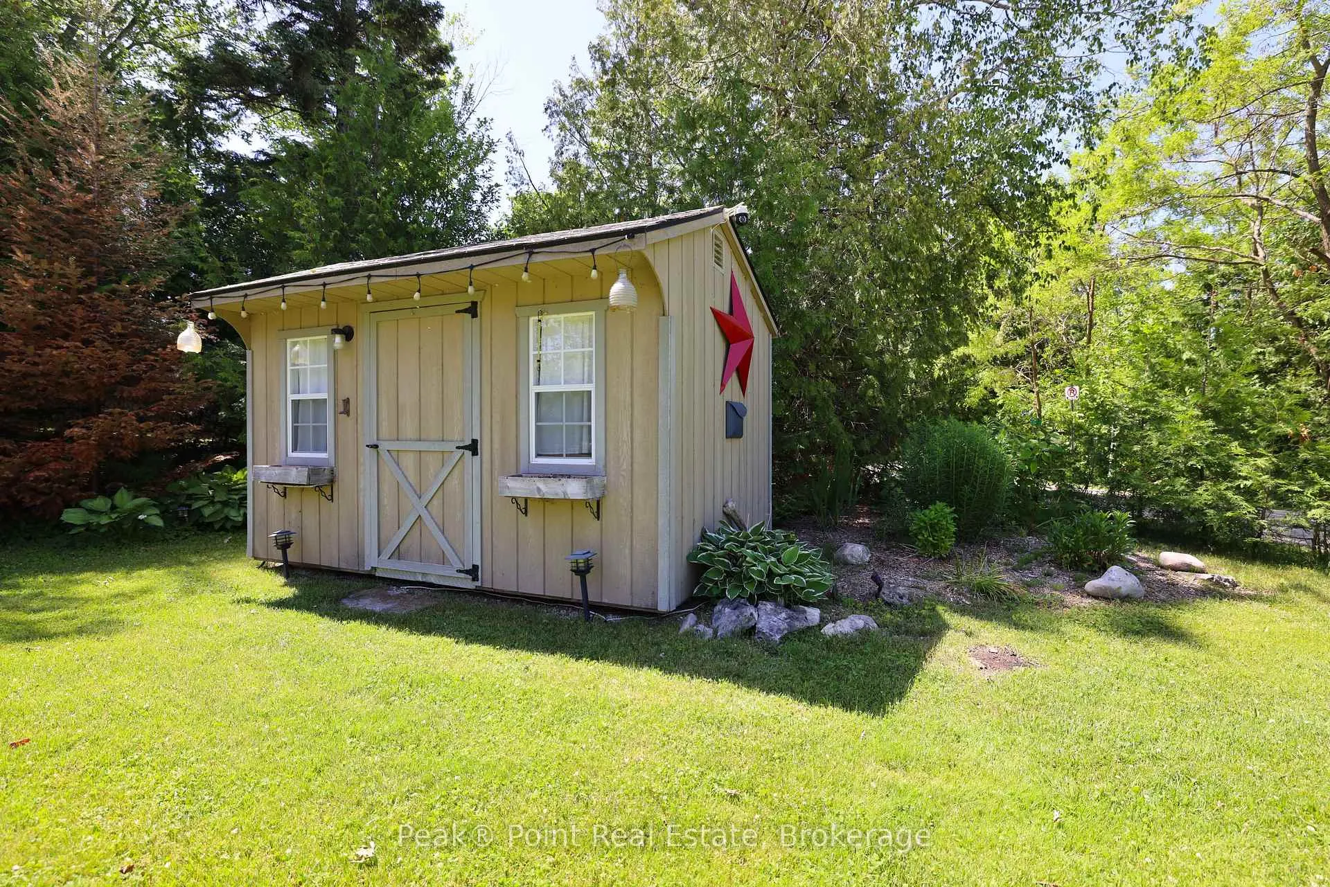 Photo 14 of 8 17TH Street S, Vaughan, Vellore Village — HOMEH