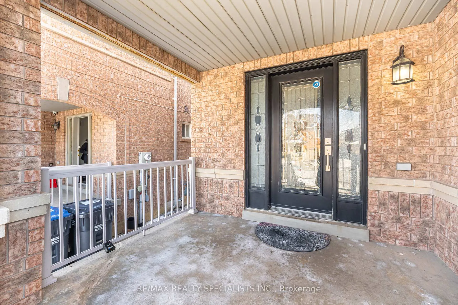 Photo 3 of 59 Mccrimmon Drive, Brampton, Fletcher's Meadow — HOMEH