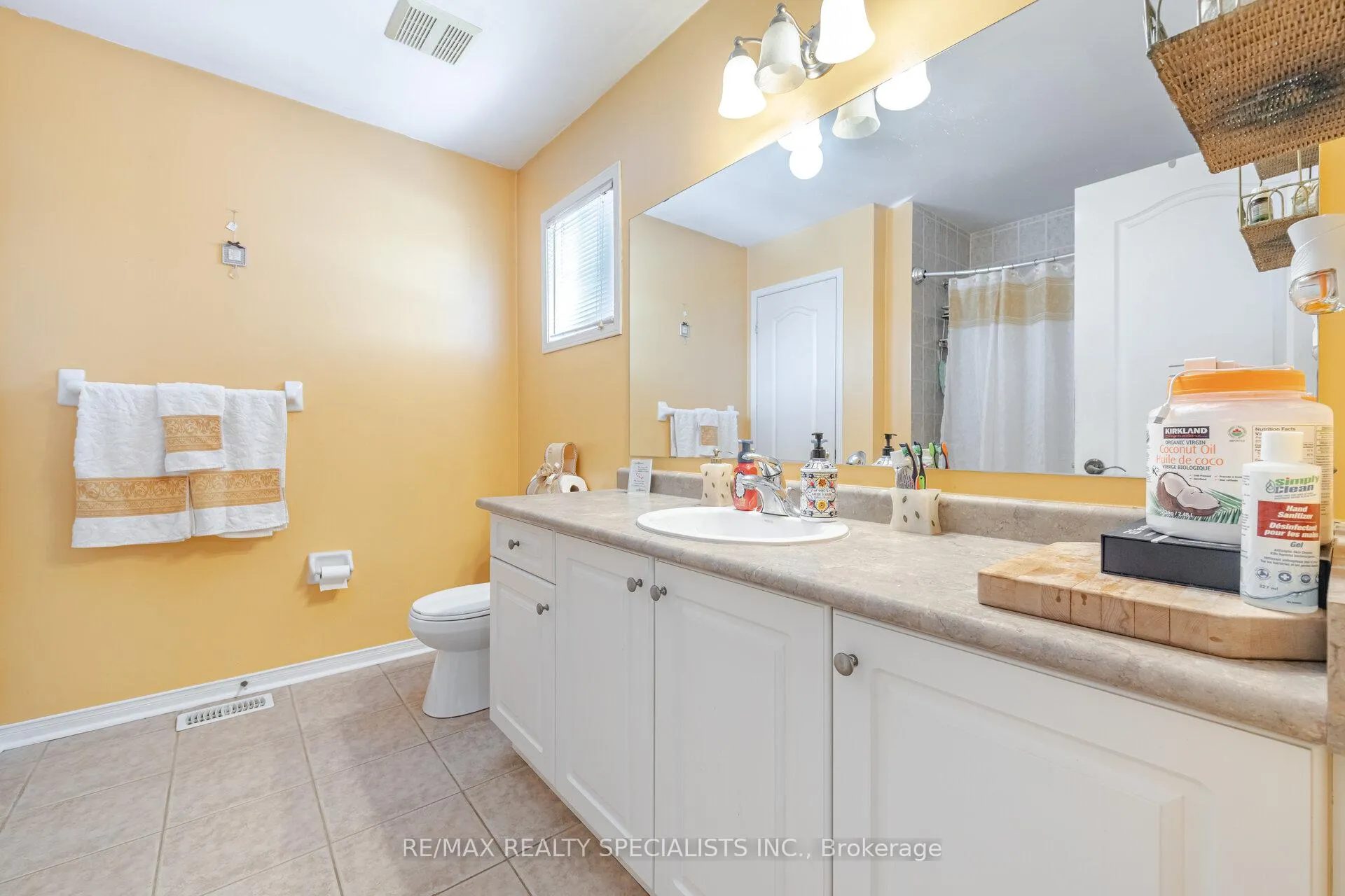 Photo 17 of 59 Mccrimmon Drive, Brampton, Fletcher's Meadow — HOMEH