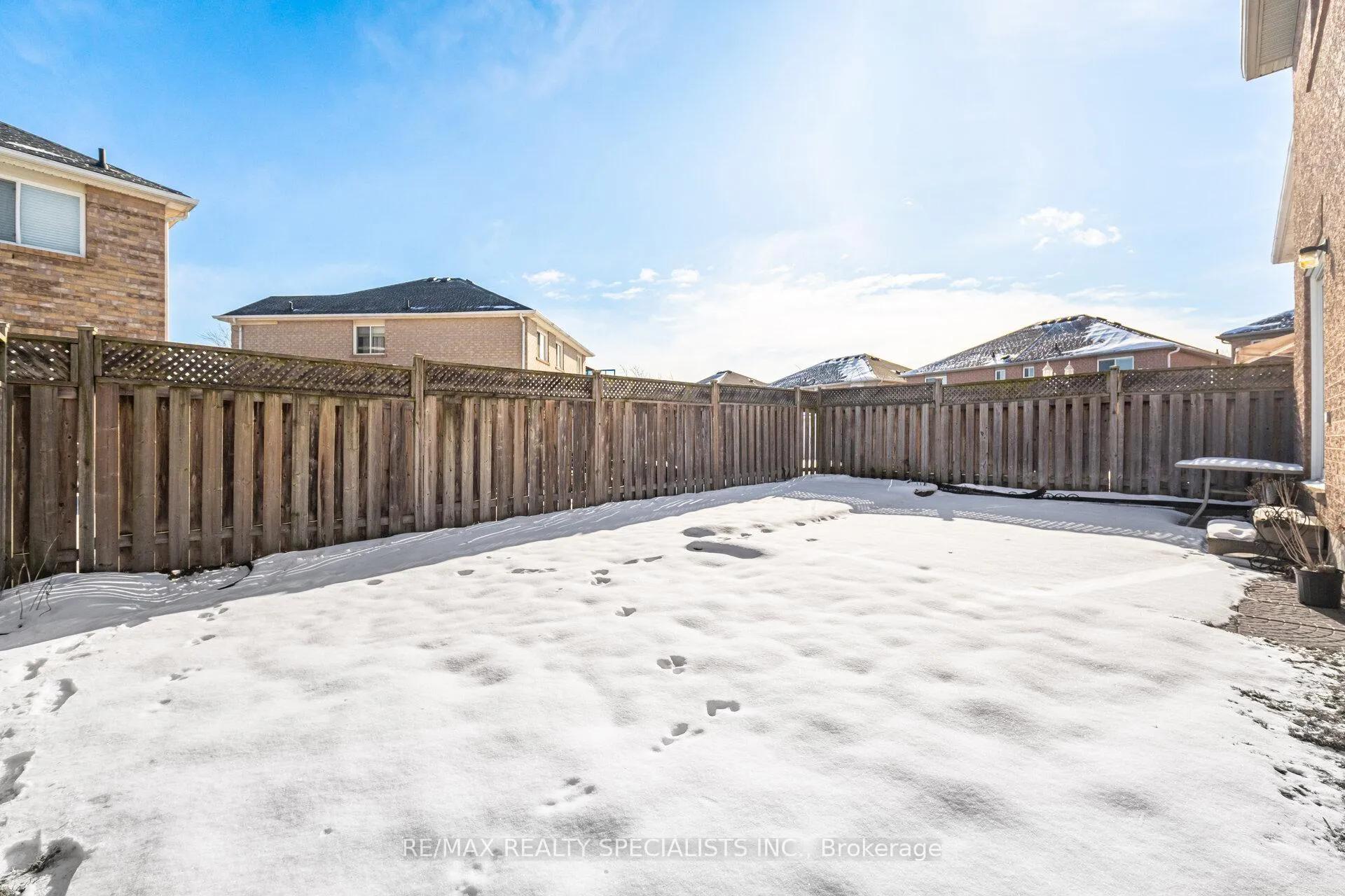 Photo 24 of 59 Mccrimmon Drive, Brampton, Fletcher's Meadow — HOMEH