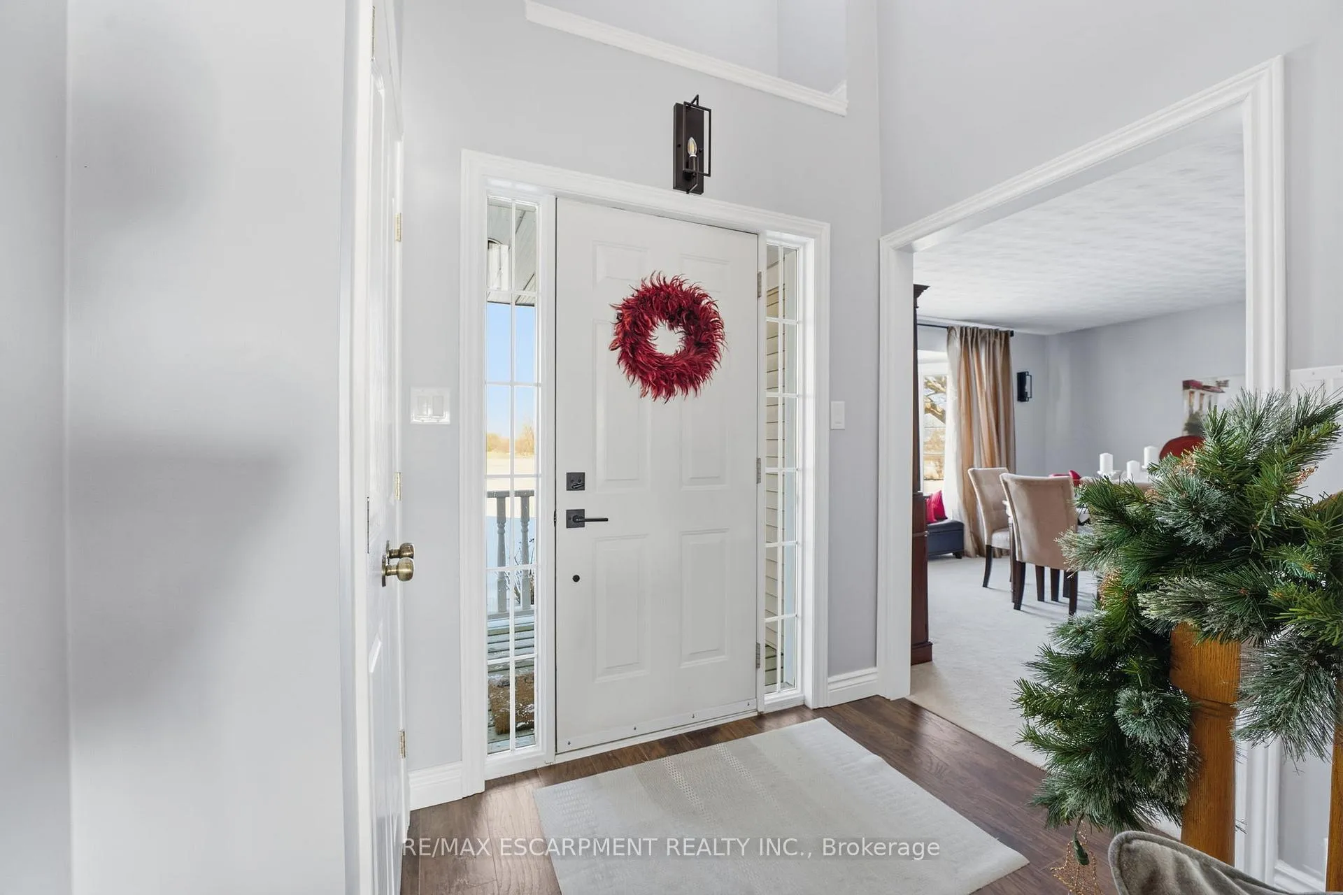 Photo 6 of 5940 Young Street, Grimsby, Grimsby Escarpment — HOMEH