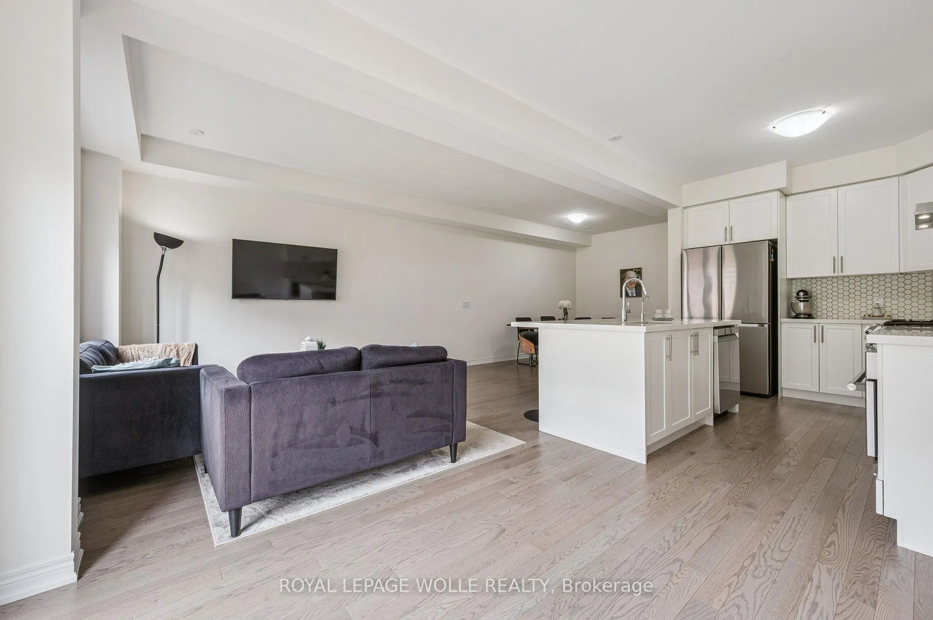 Photo 12 of 14 Roywood Street, Kitchener — HOMEH