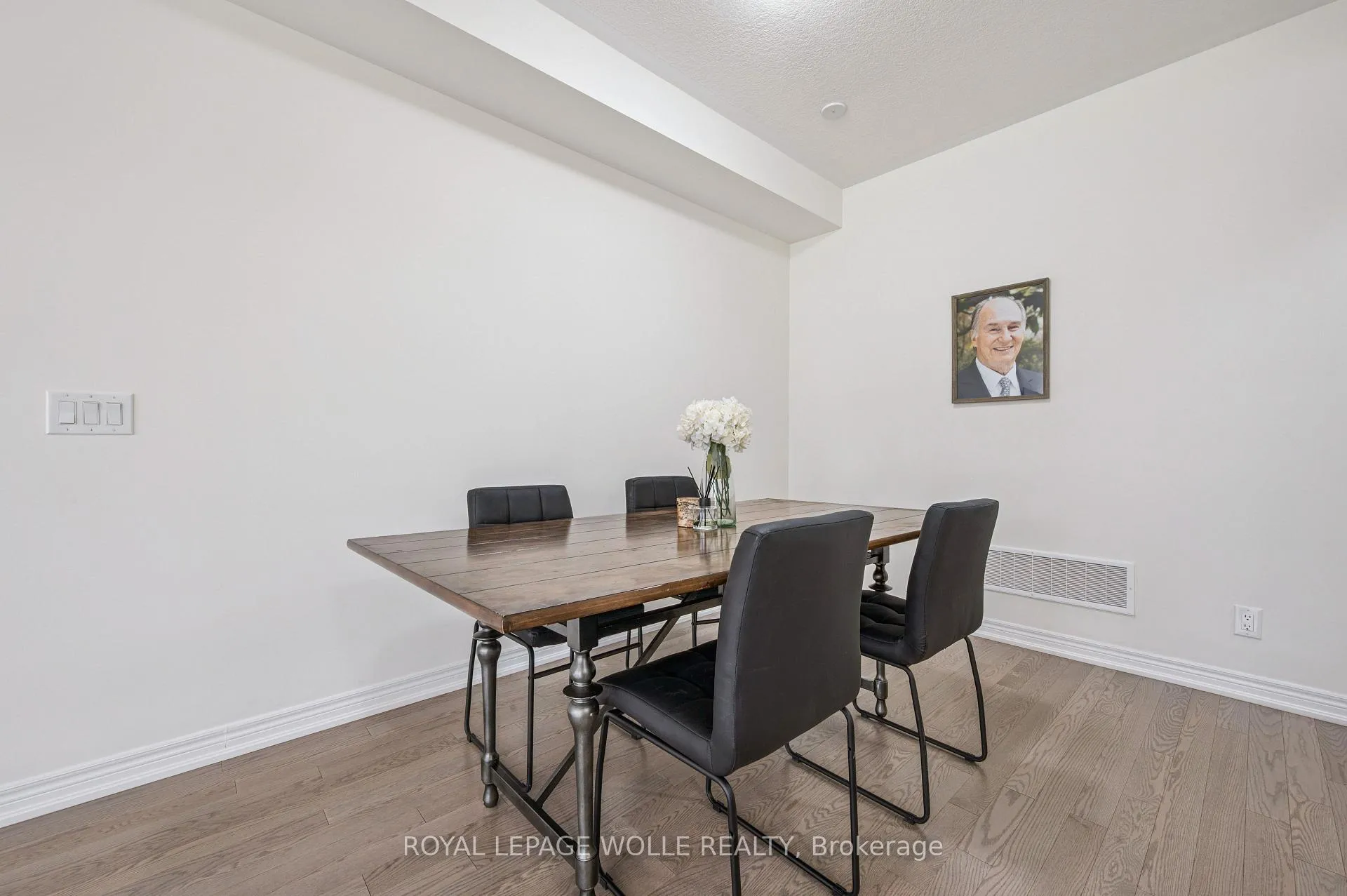 Photo 13 of 14 Roywood Street, Kitchener — HOMEH