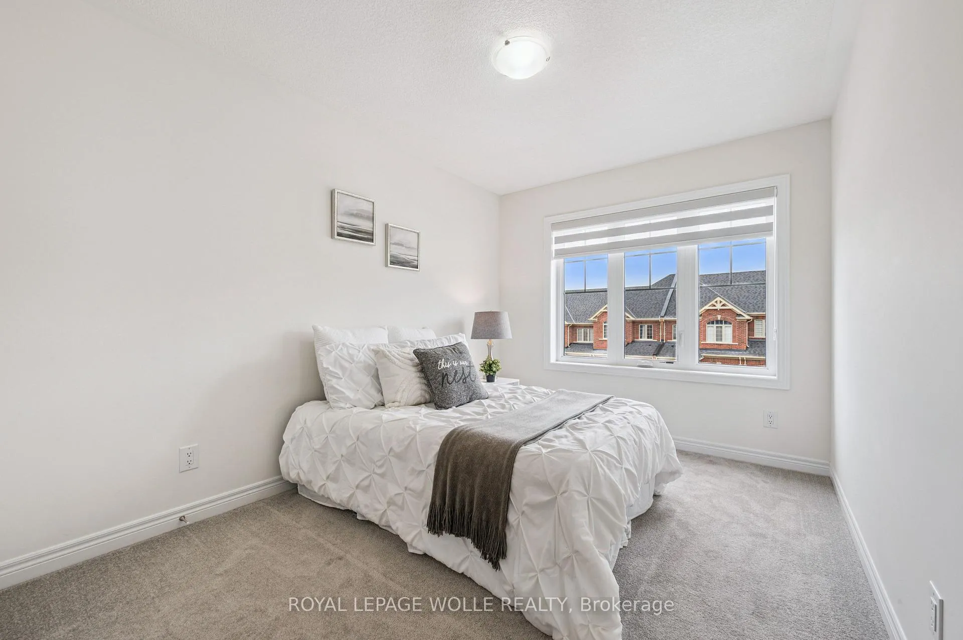 Photo 23 of 14 Roywood Street, Kitchener — HOMEH