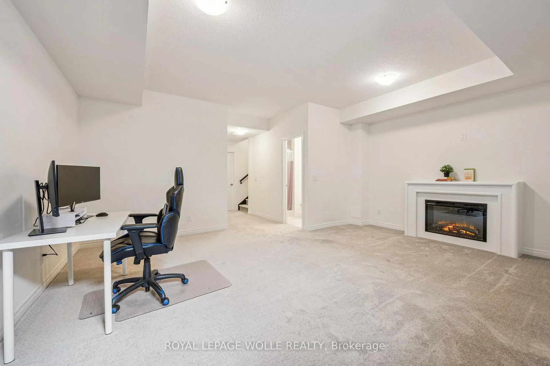Photo 34 of 14 Roywood Street, Kitchener — HOMEH